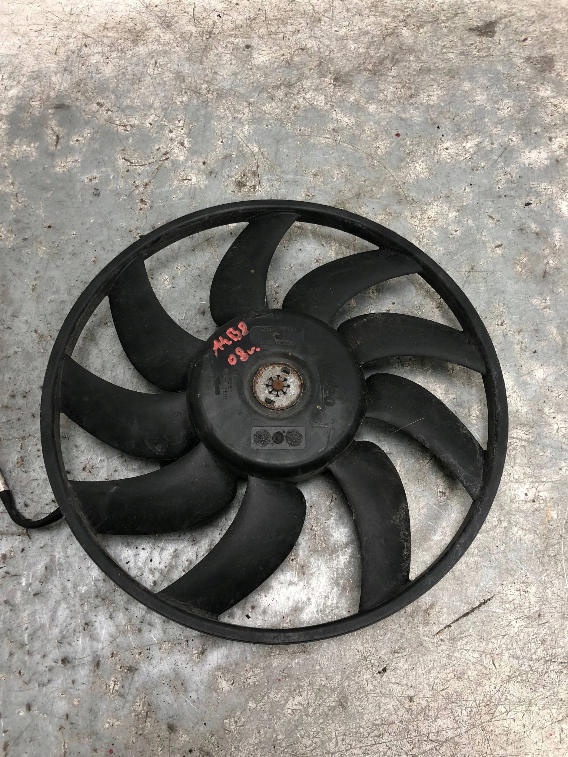 vrtule ventilátor chladiče AUDI A4 B8 993454J