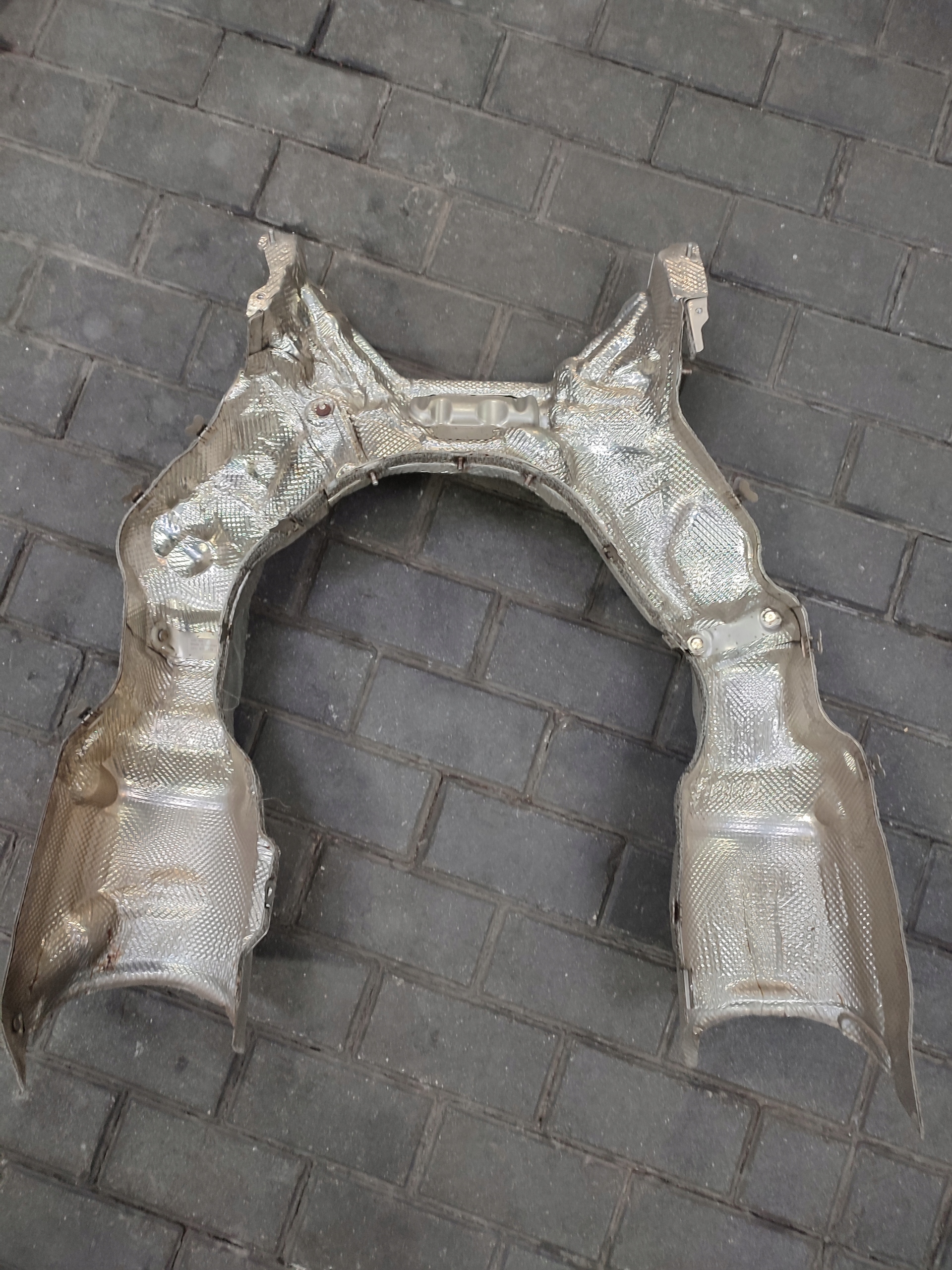 971119213e - Porsche Panamera 971 4.0 турбо теплозахисний екран