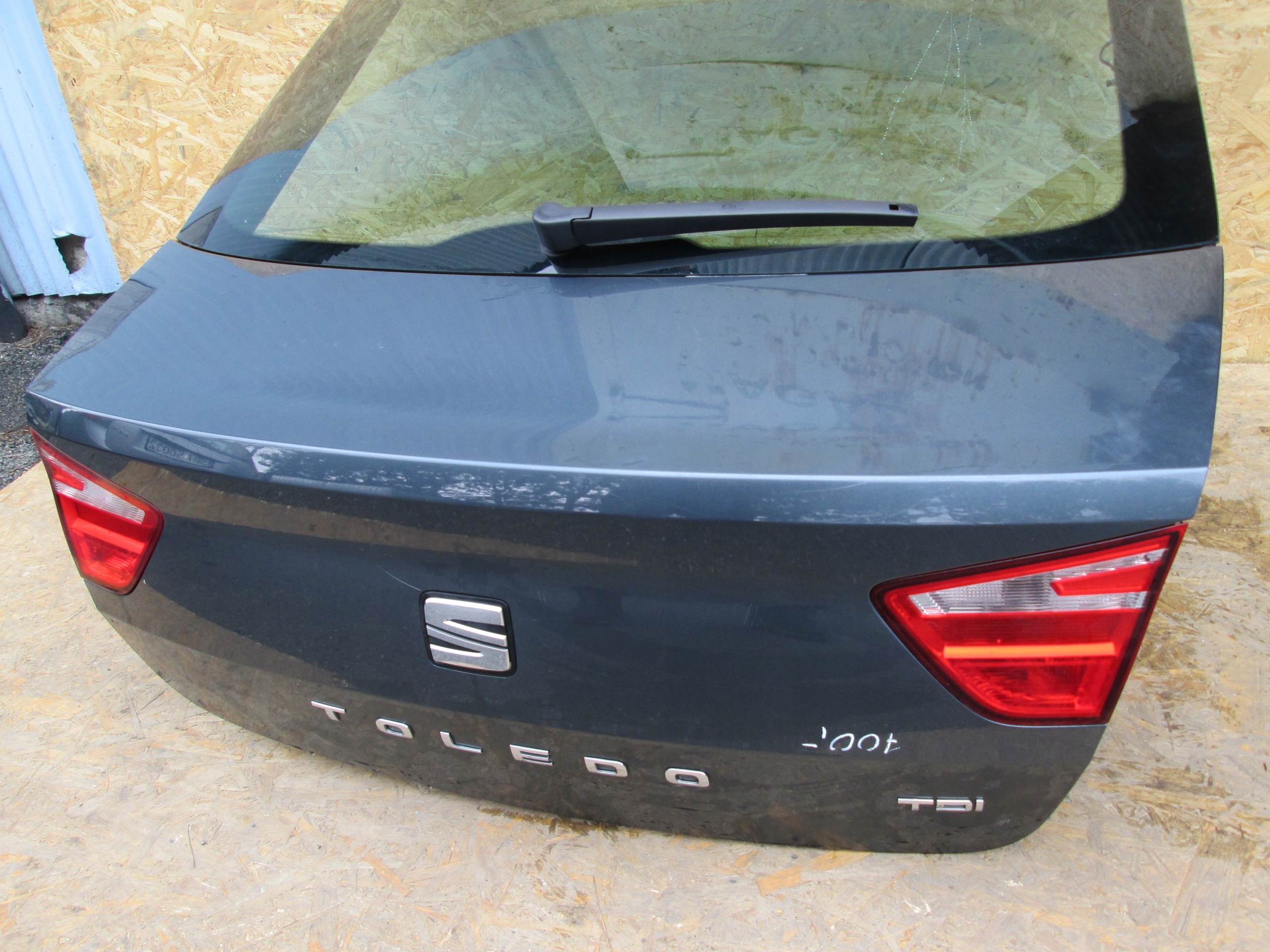 Klapa tył Seat Toledo IV Producent części SEAT OE