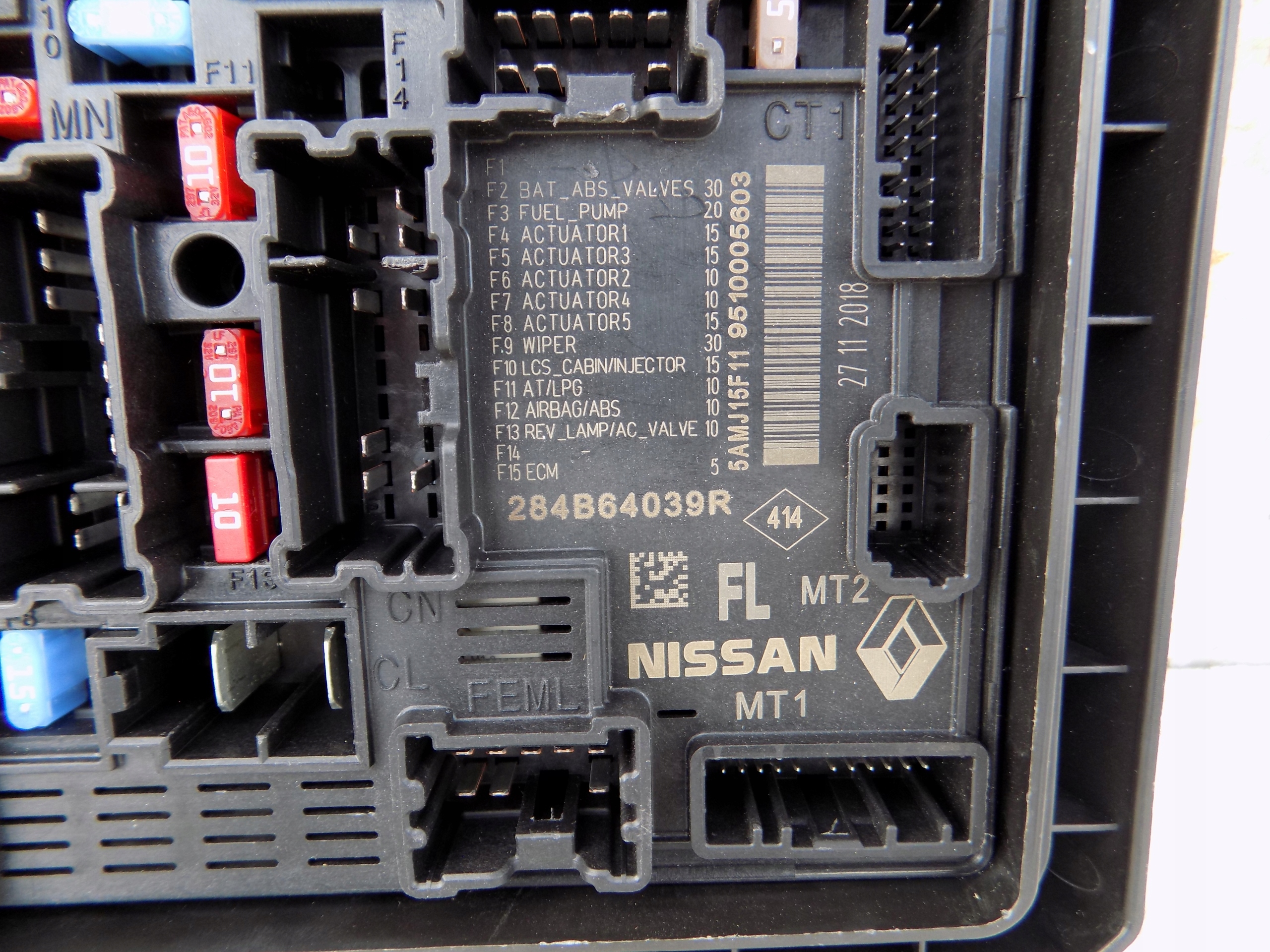 Skrzynka bezpieczników UCH Captur II 284B64039R Typ samochodu Samochody osobowe