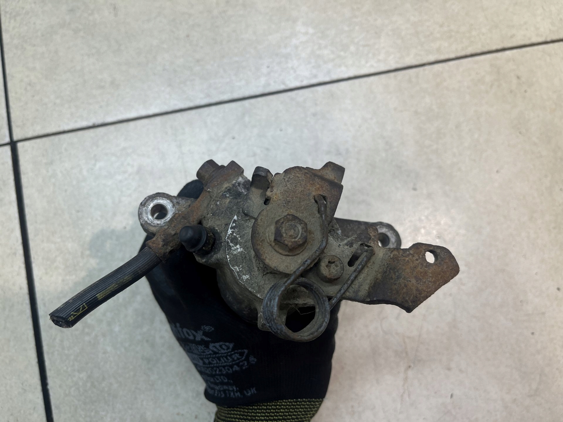 caliper left rear part OPEL ZAFIRA A 2.0 DTI