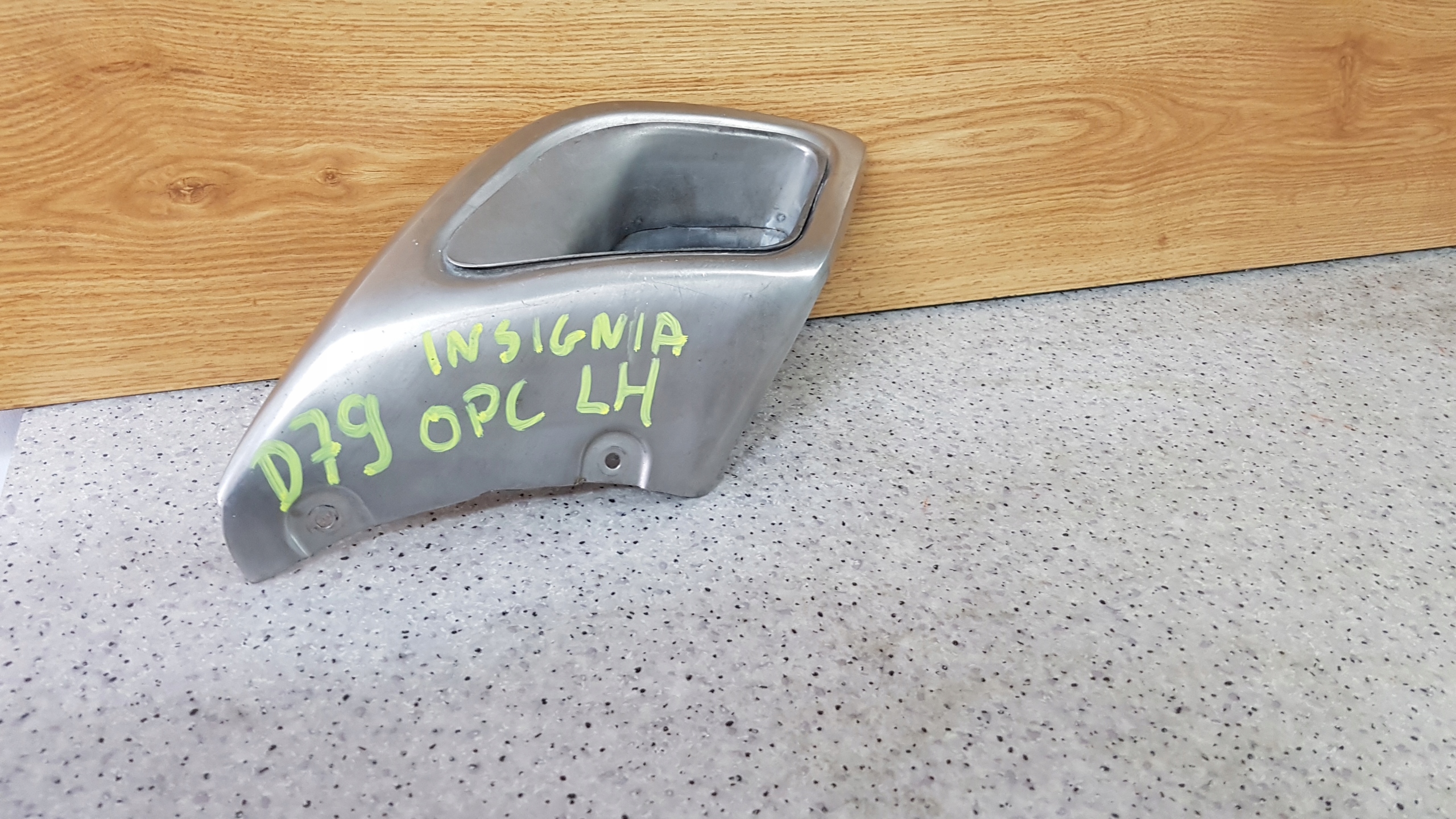 OPEL INSIGNIA OPC TERMINALE DELLO SCARICO SINISTRA D 79