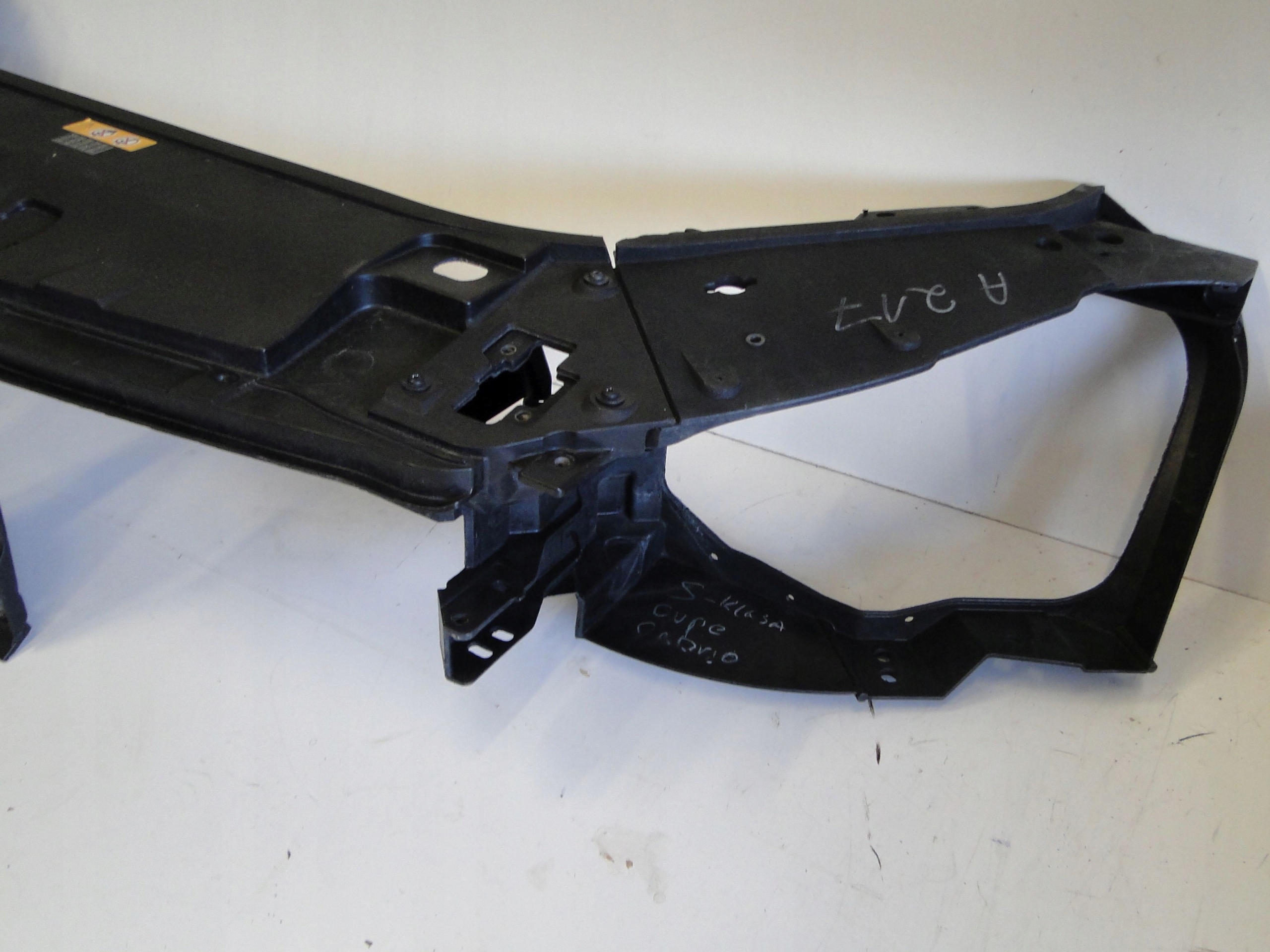 MERCEDES S KLASA 217 W217 PAS PRZEDNI WZMOCNIENIE OKULAR LIFT 63 AMG Strona zabudowy przód