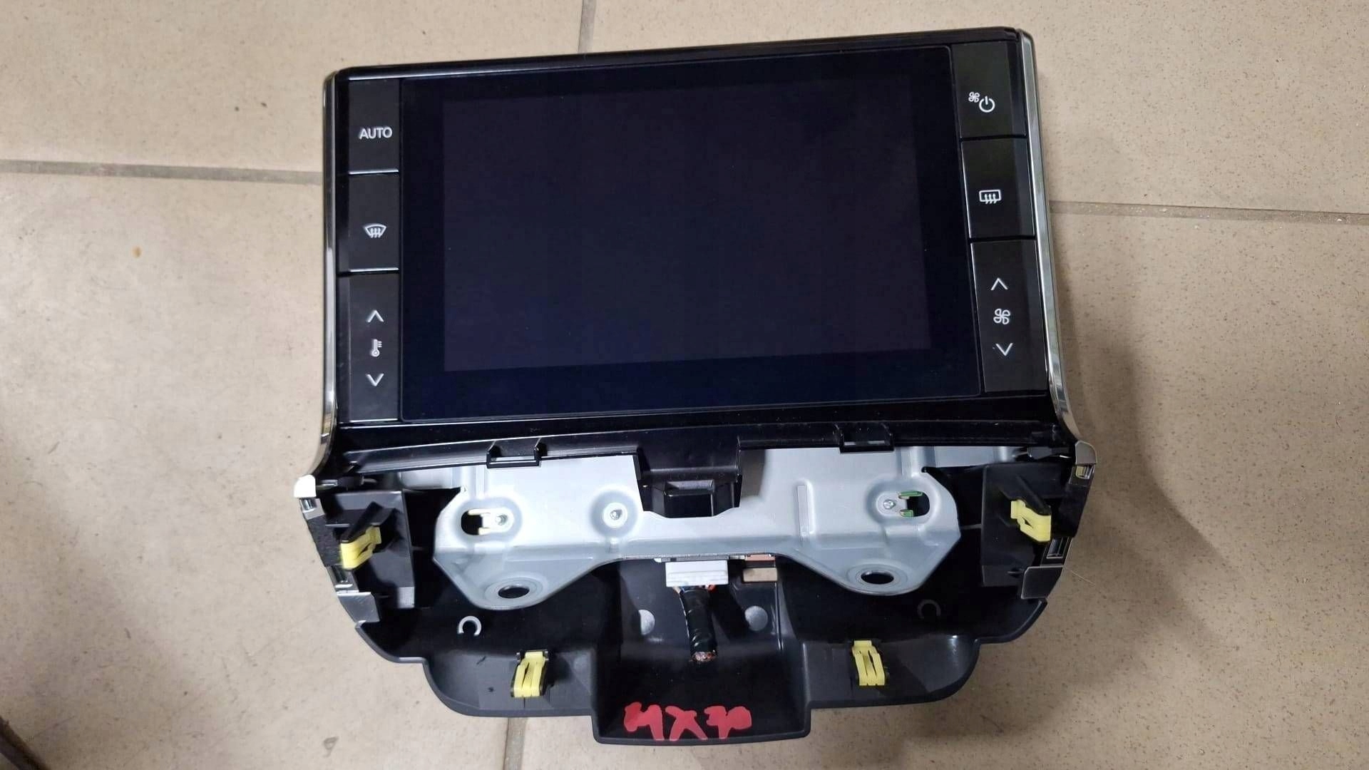 display front Mazda MX-30 DN4J61190B