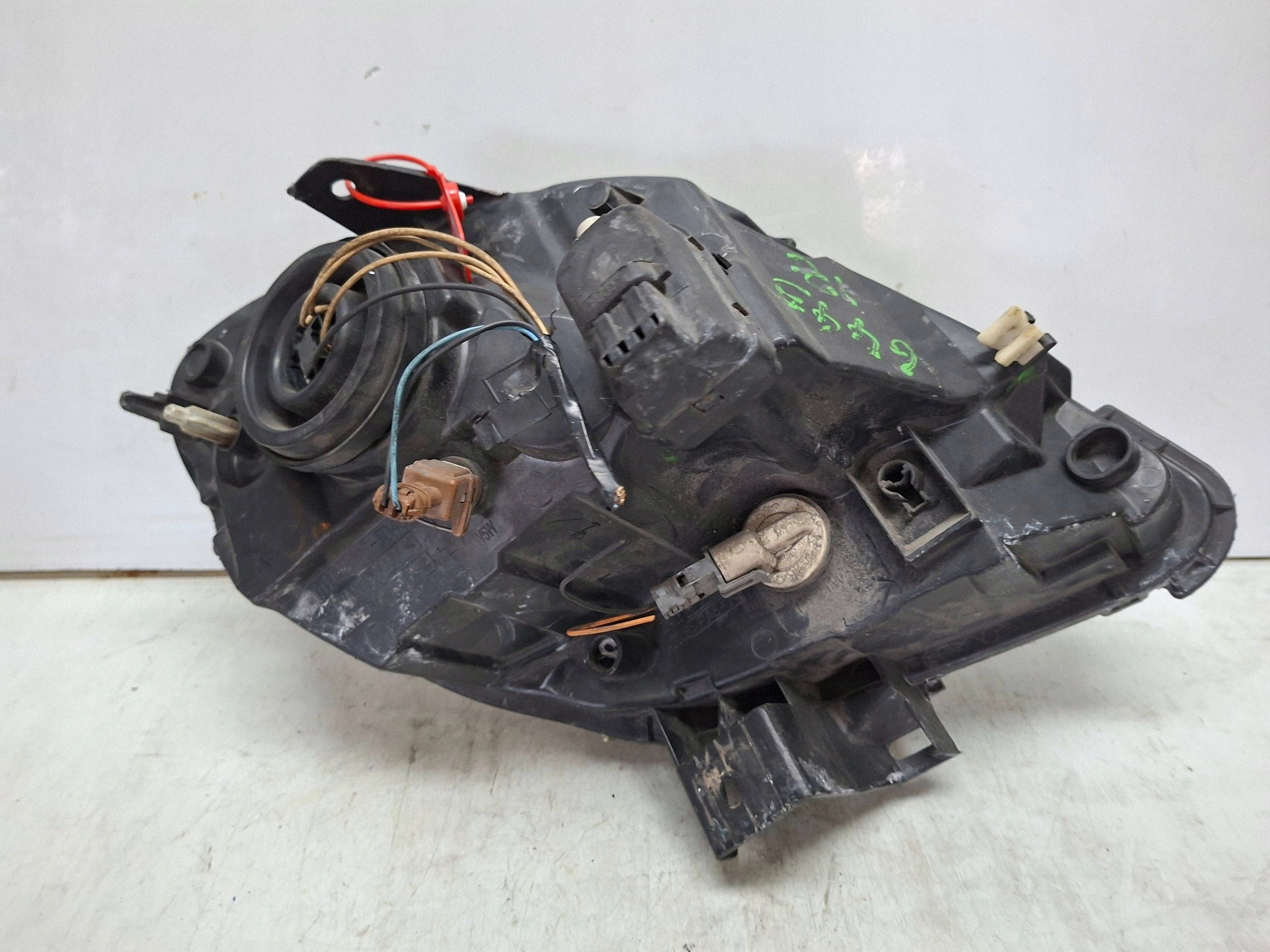 light front left 8200236590 RENAULT KANGOO and LIFT 03-08