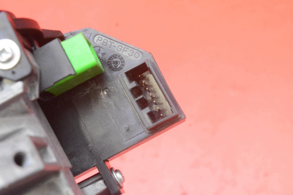 ignition key 39730-SNB-E010-M2 HONDA CIVIC 8 VIII 1.8 and-VTEC 140 KM 05