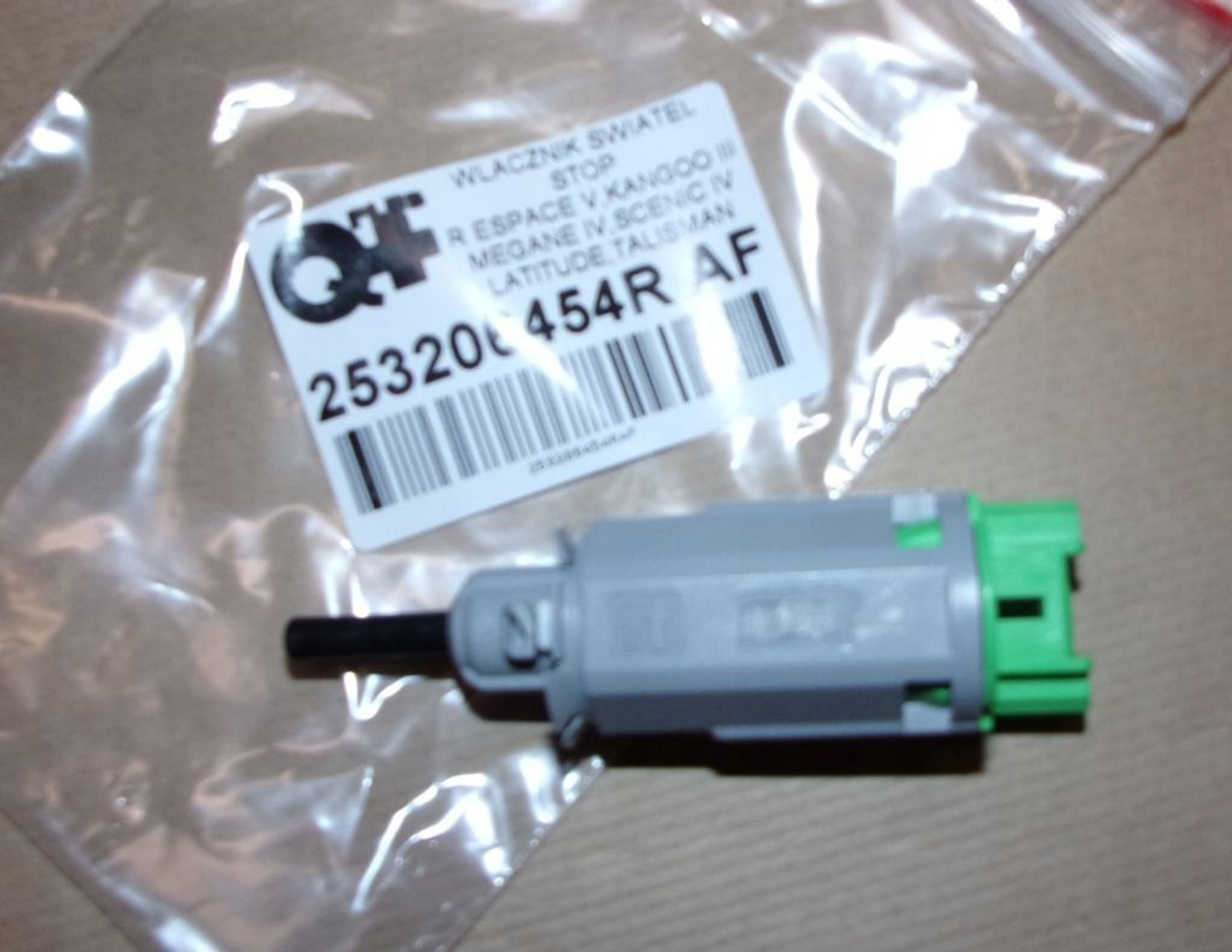 Spínač Sv. Stopky R Kangoo III 253206454R Af