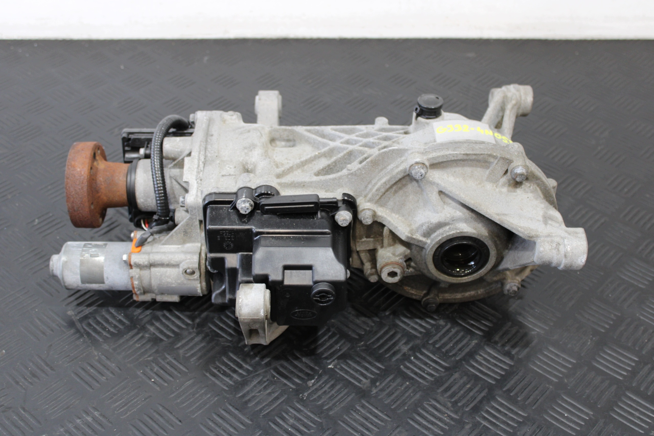 differential diff rear part GJ32-4N053-AC LAND ROVER DISCOVERY SPORT L550