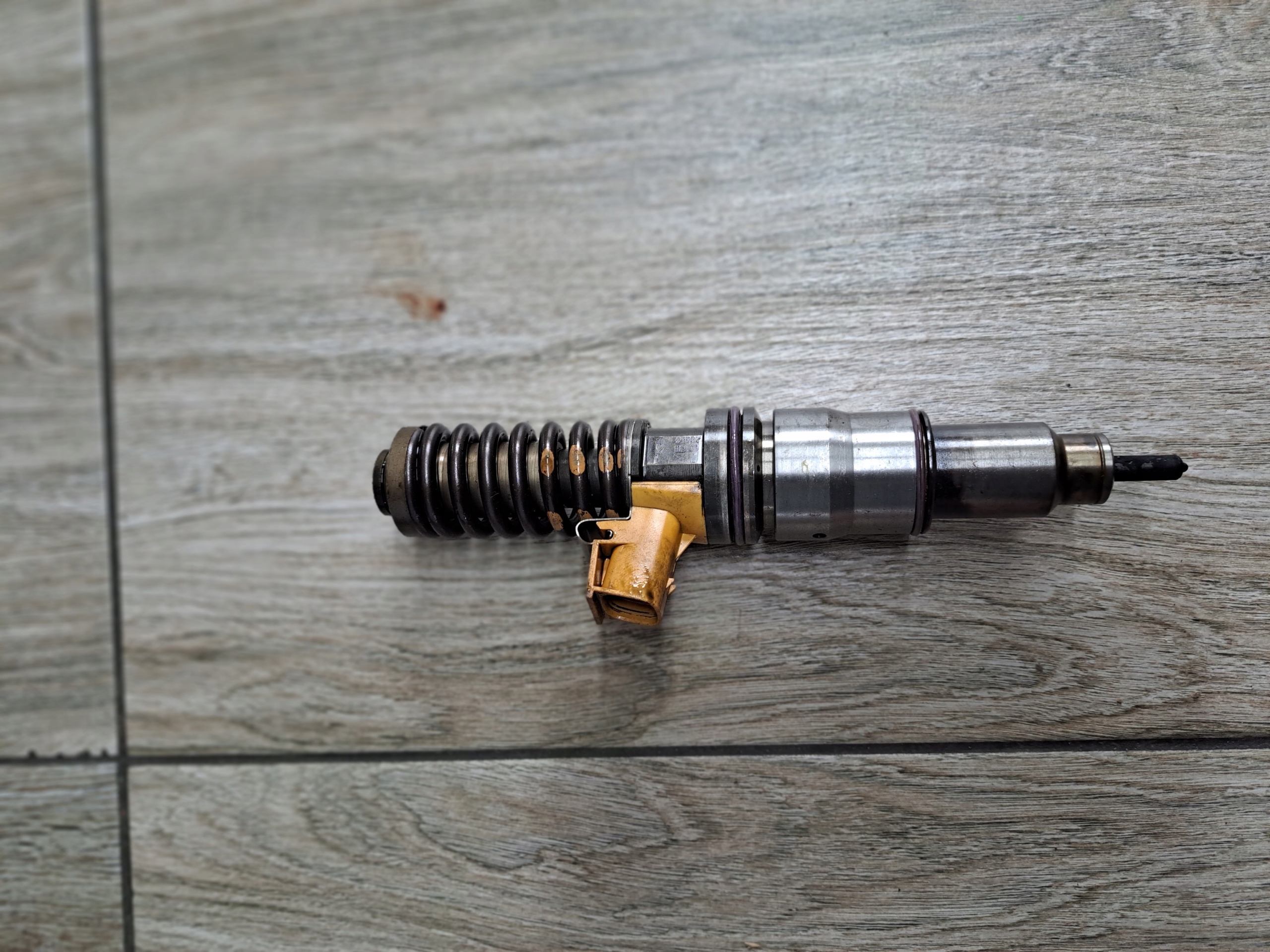 POMPOWTRYSKIWACZ WTRYSK RENAULT DXI VOLVO FH FM 13