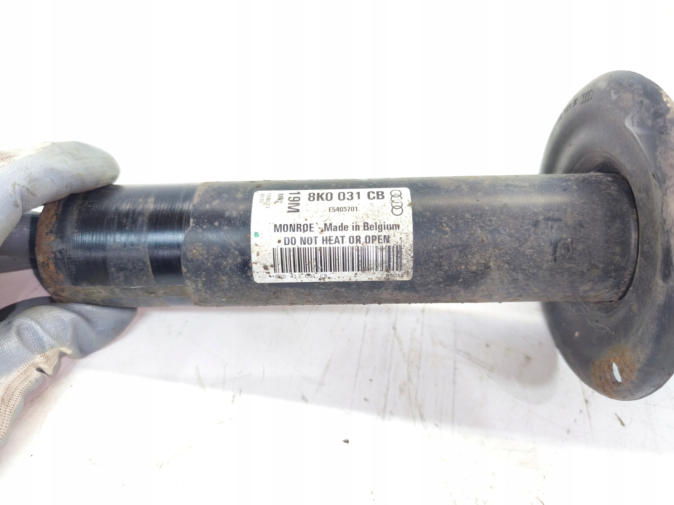 Stoßdämpfer links oder rechts vorne AUDI A4 B8 A5 8T 8K0413031CB 8K0031CB