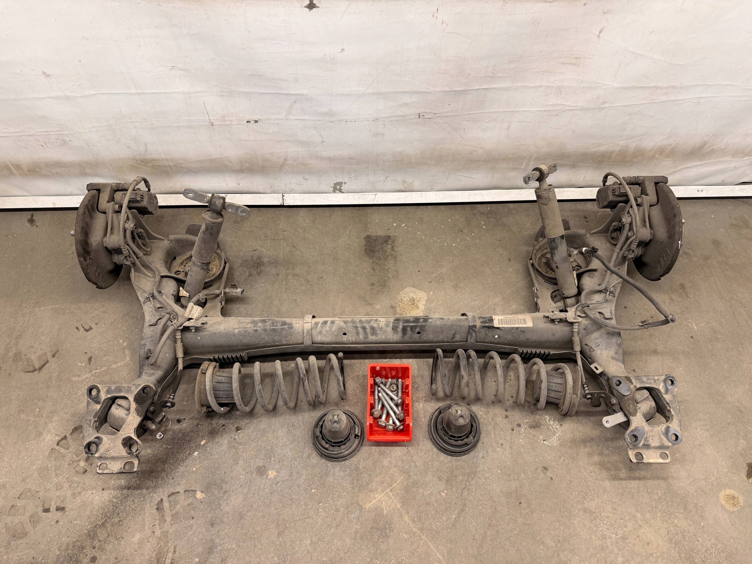 Citroen Berlingo IV suspension beam rear part rear axis complete