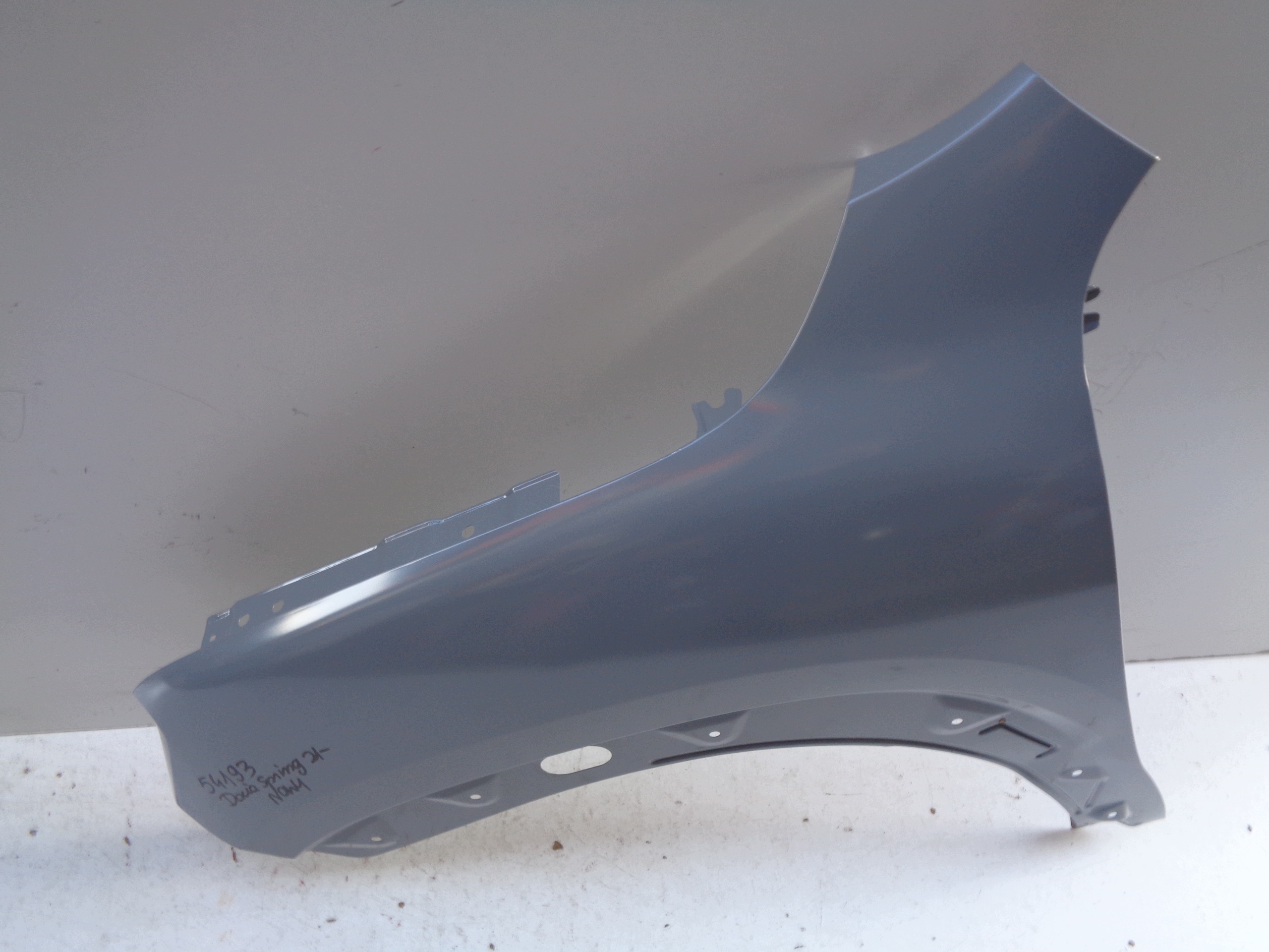 NO-WY-- fender left front DACIA SPRING 21- NR 54193