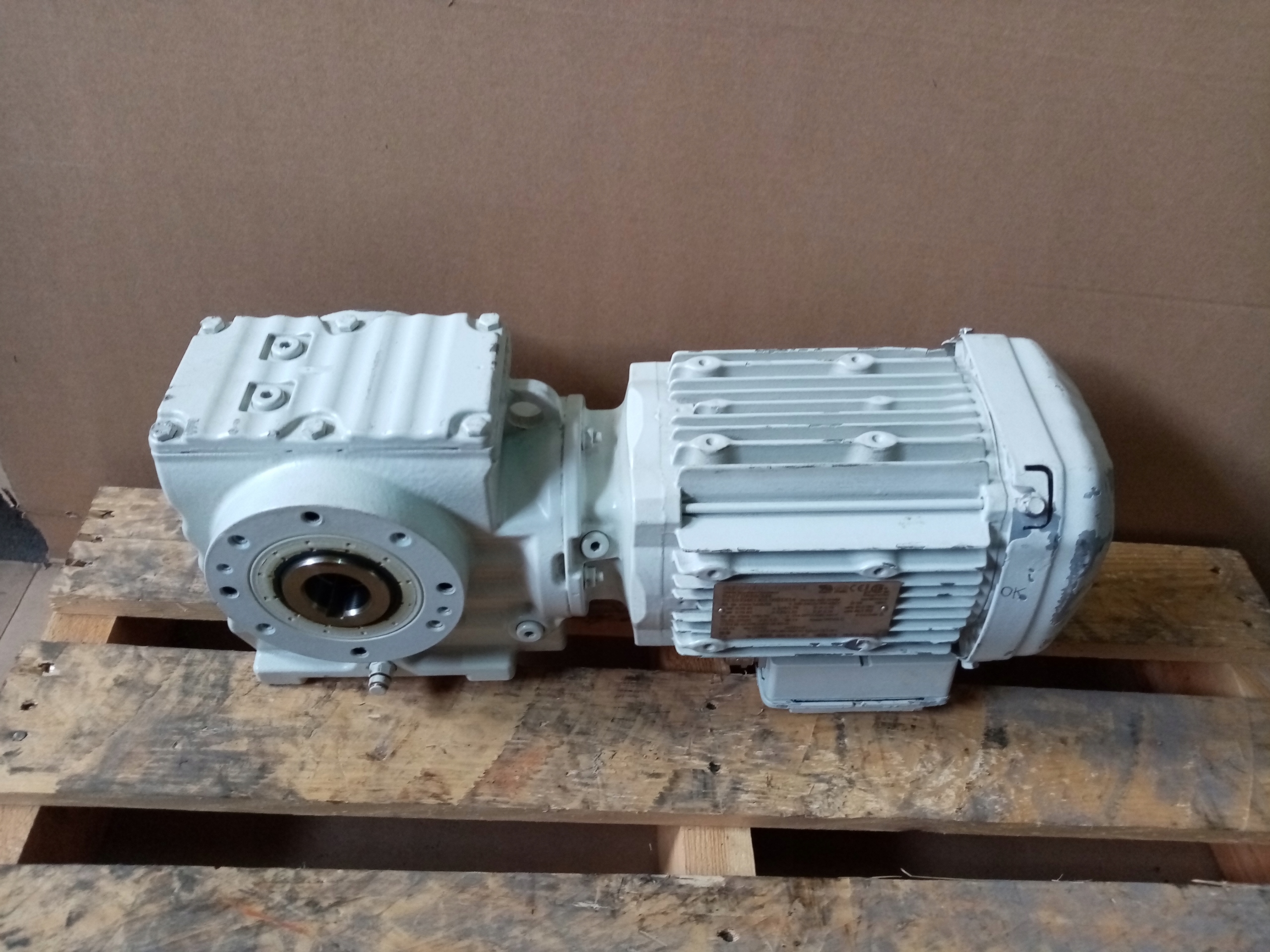 Motoreduktor SEW 0,75kw 58 obr/min Marka SEW