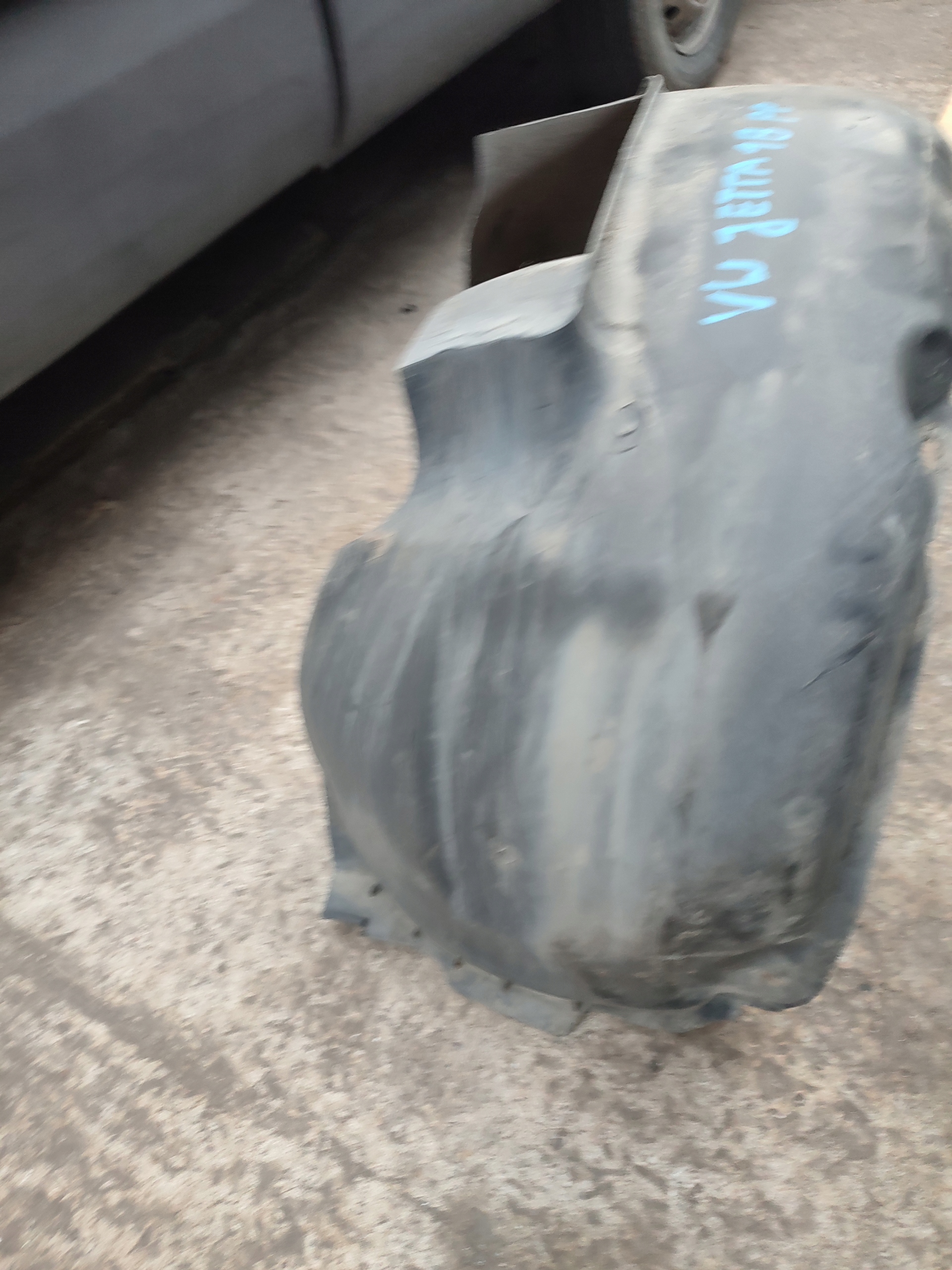 mudguard right front right front Volkswagen Jetta VI