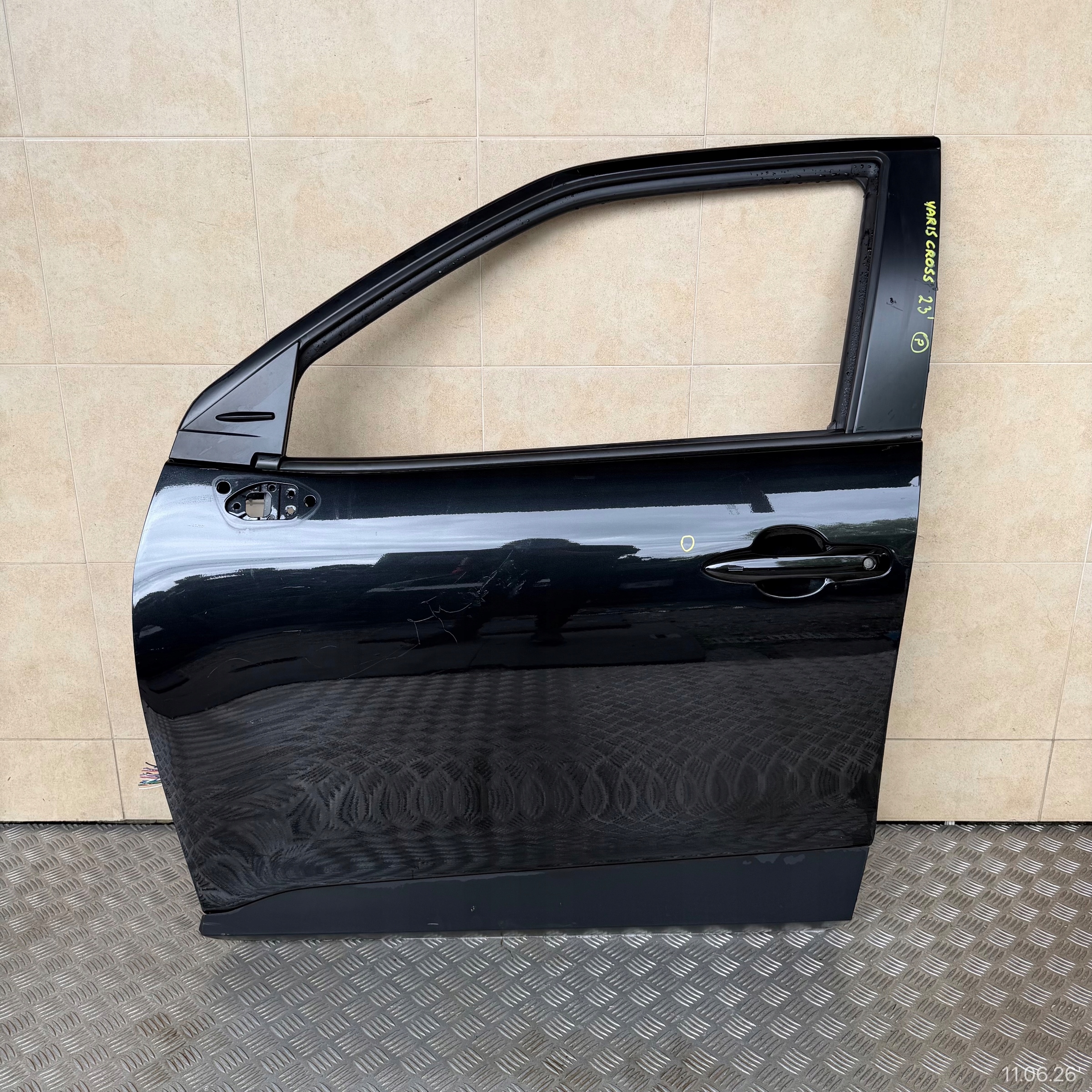 door front left TOYOTA YARIS CROSS 2023 ROK