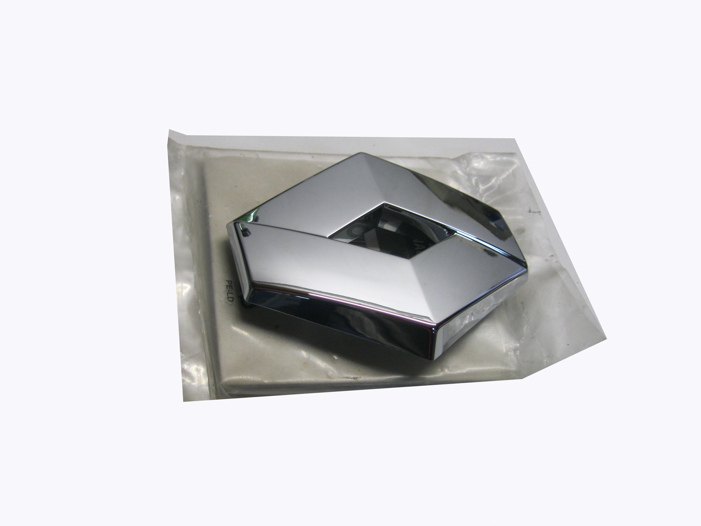 7700352126 - ЕМБЛЕМА RENAULT MASTER II 04-10