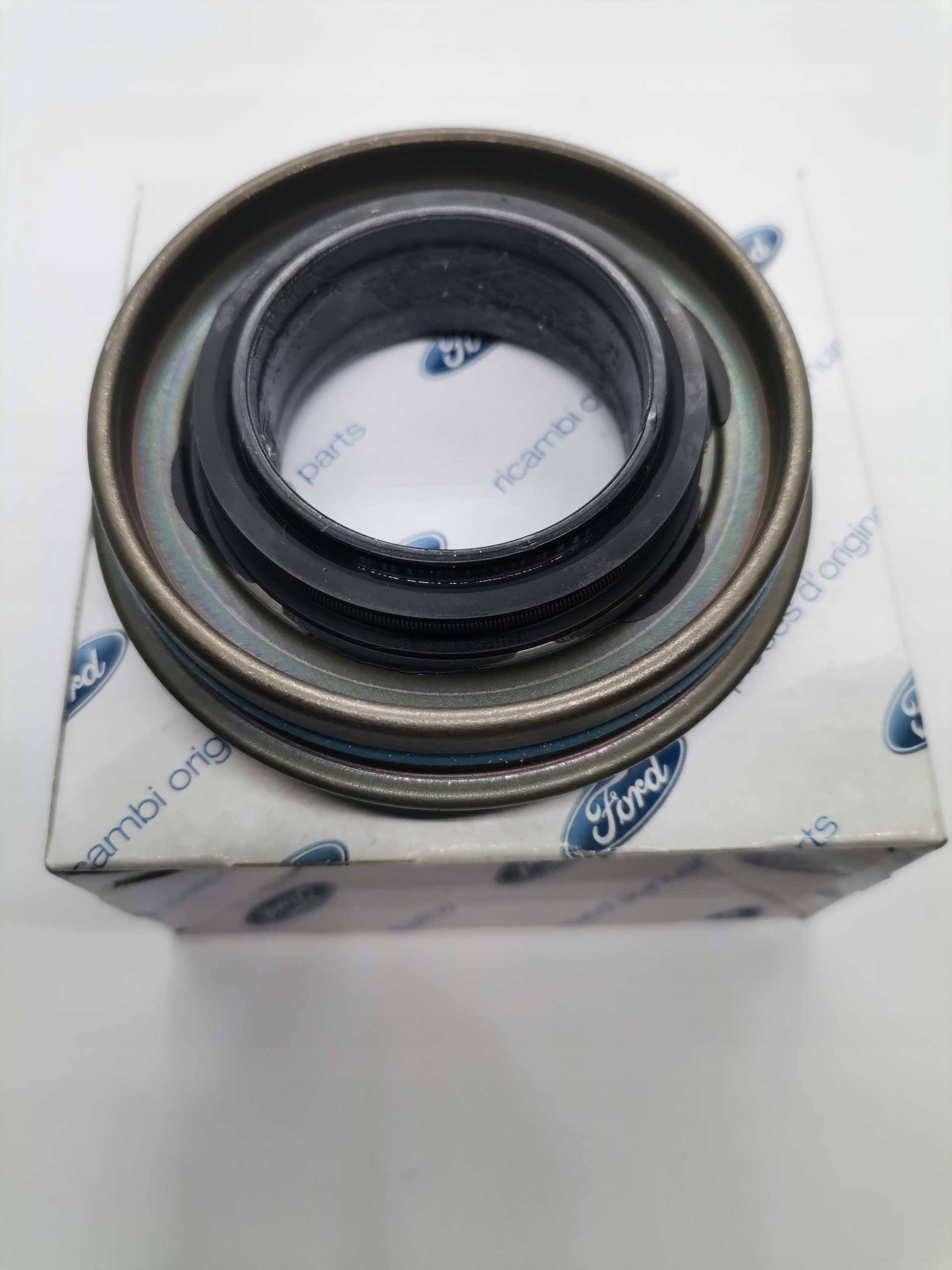 ГЕРМЕТИК ПОЛУОСИ АВТОМАТИЧЕСКИЙ FORD JM5P-1177-AC 2WD