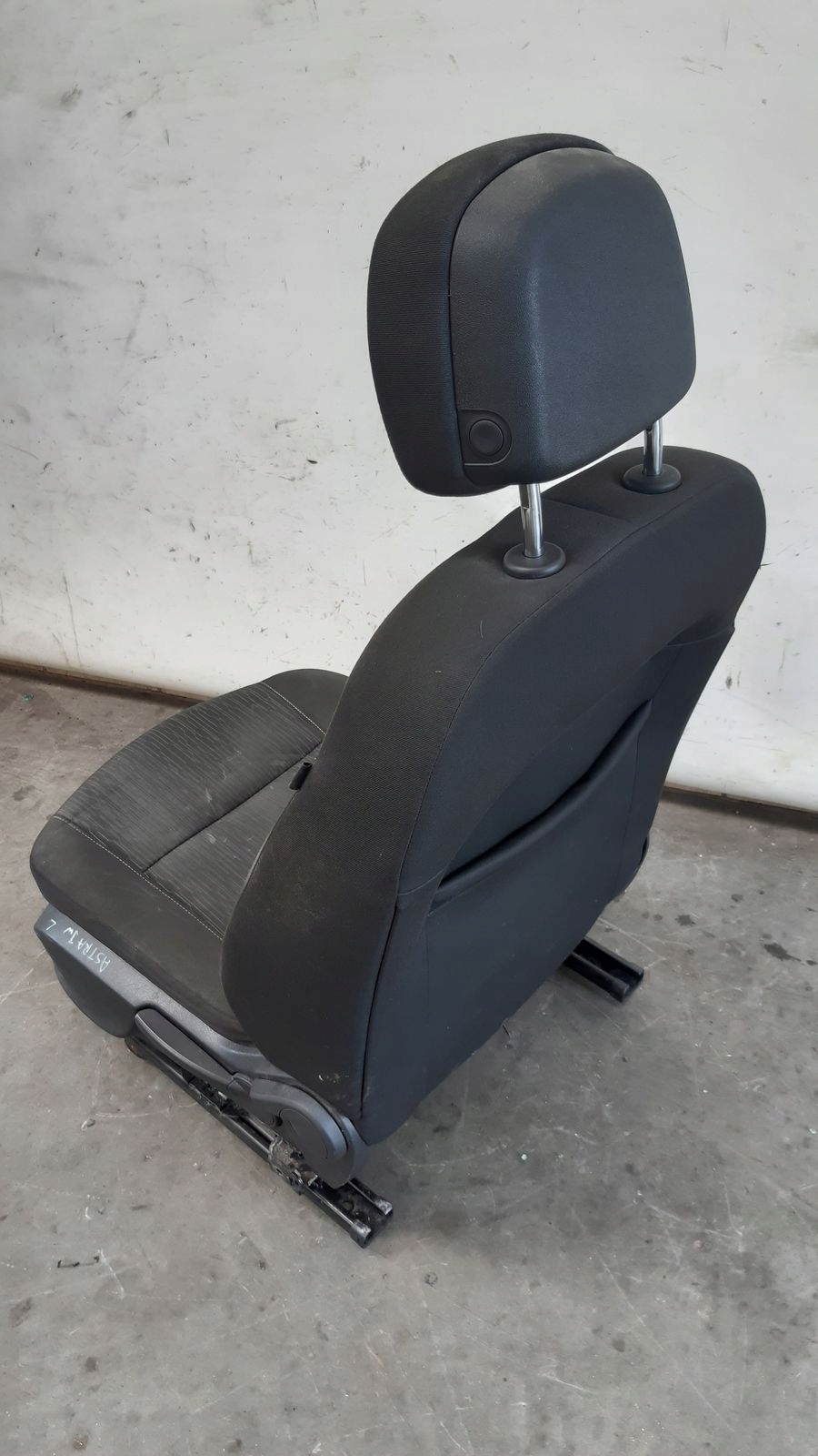seat front left driver´s Opel Astra J LIFT 1,7 CDTI