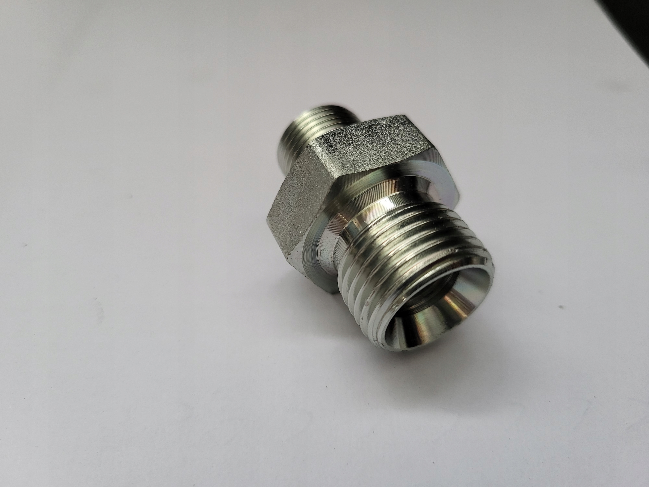 PRZYŁĄCZE HYDRAULICZNE NYPEL G1/2"G3/8"