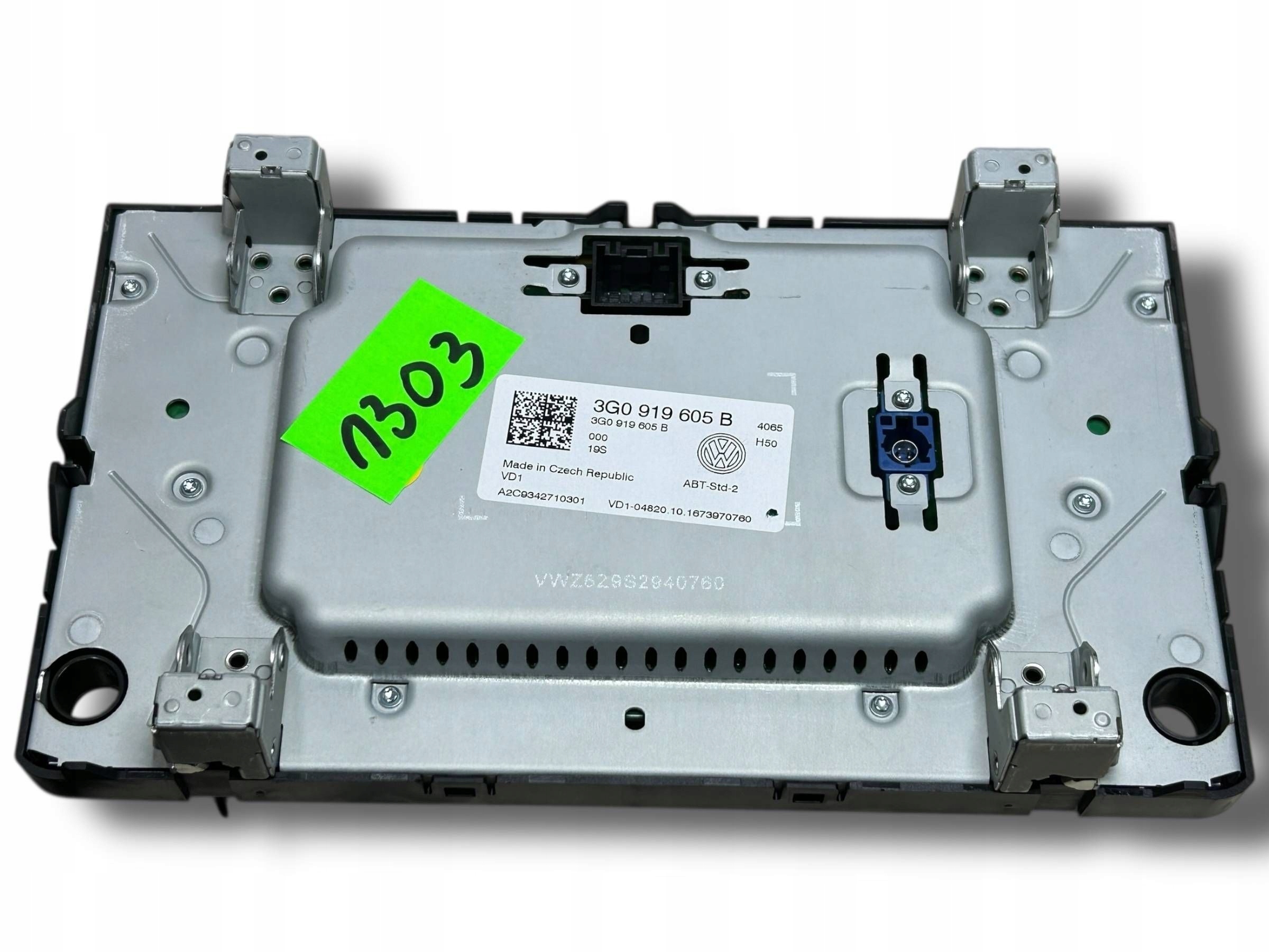 PASSAT B8 GOLF TOURAN PANEL RADIO NAWI display 3G0919605B !J