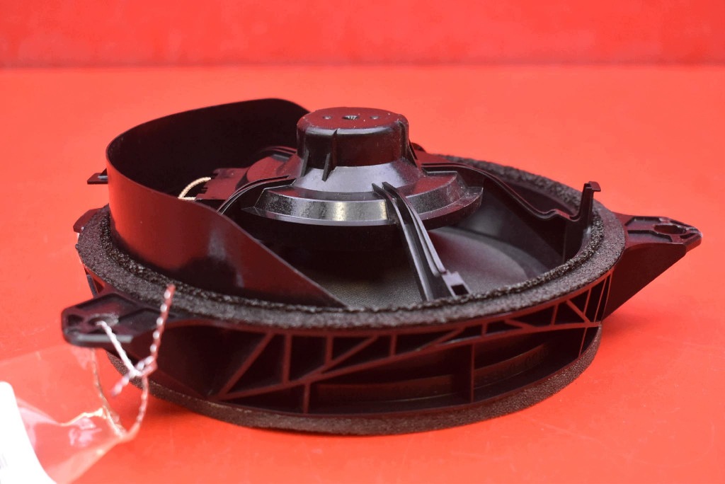 speaker left front 86160-02B80 TOYOTA YARIS 4 IV 5D 20-24