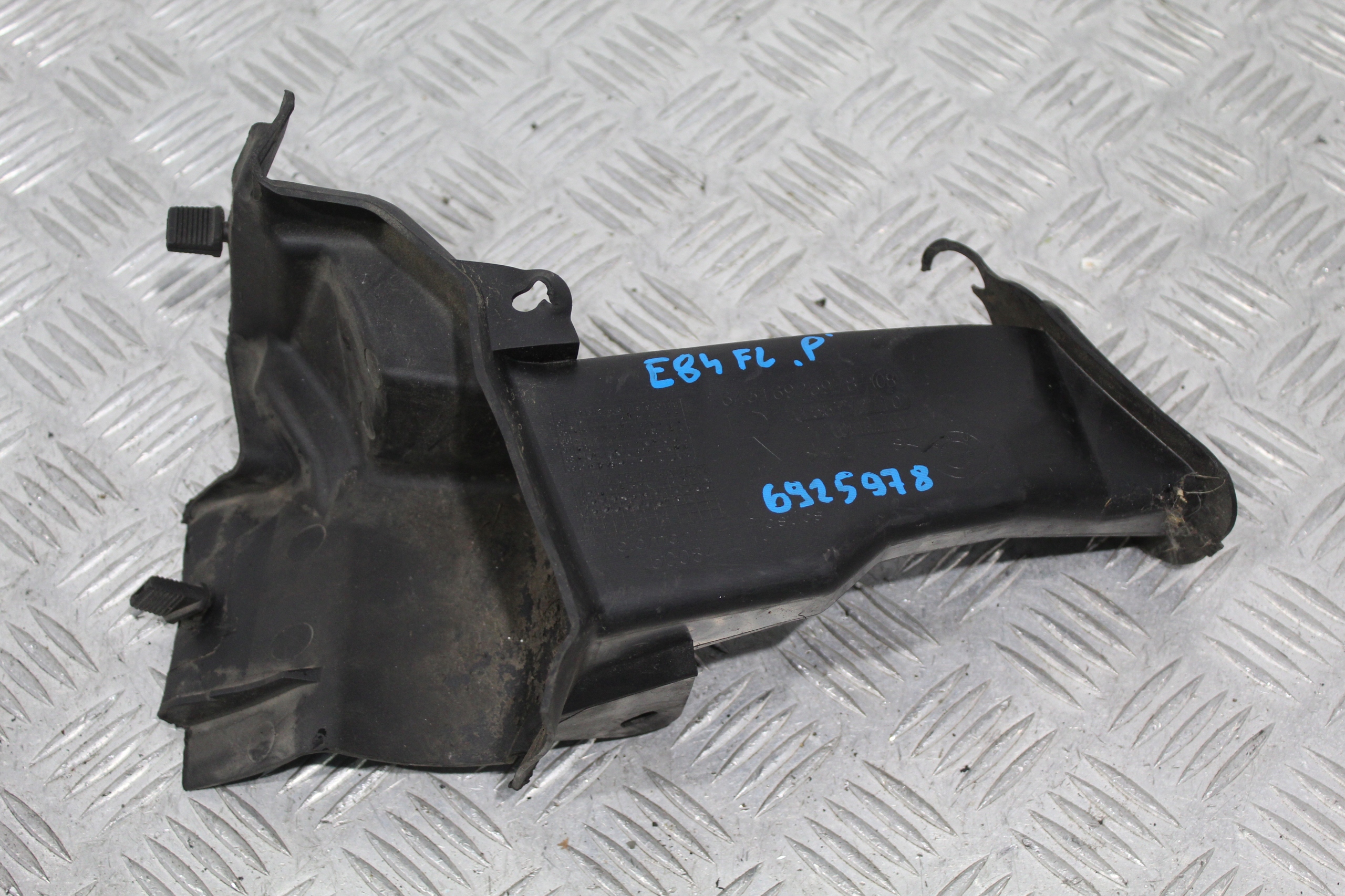 воды правый BMW X1 E84 РЕСТАЙЛИНГ 6925978