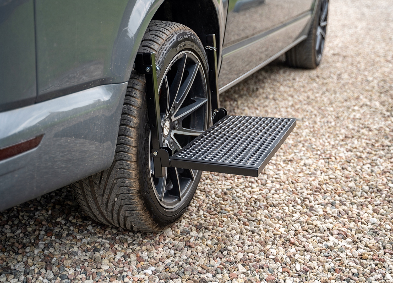 96FWS001 - Foldable wheel step Skoda Karoq 2017+