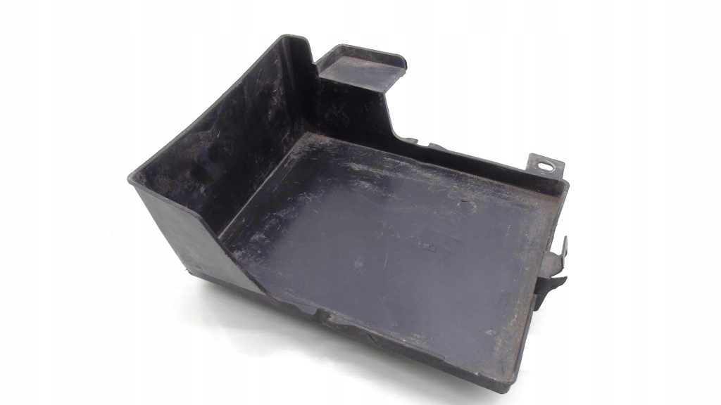 основа акумулятора mitsubishi ECLIPSE CROSS 8201A003