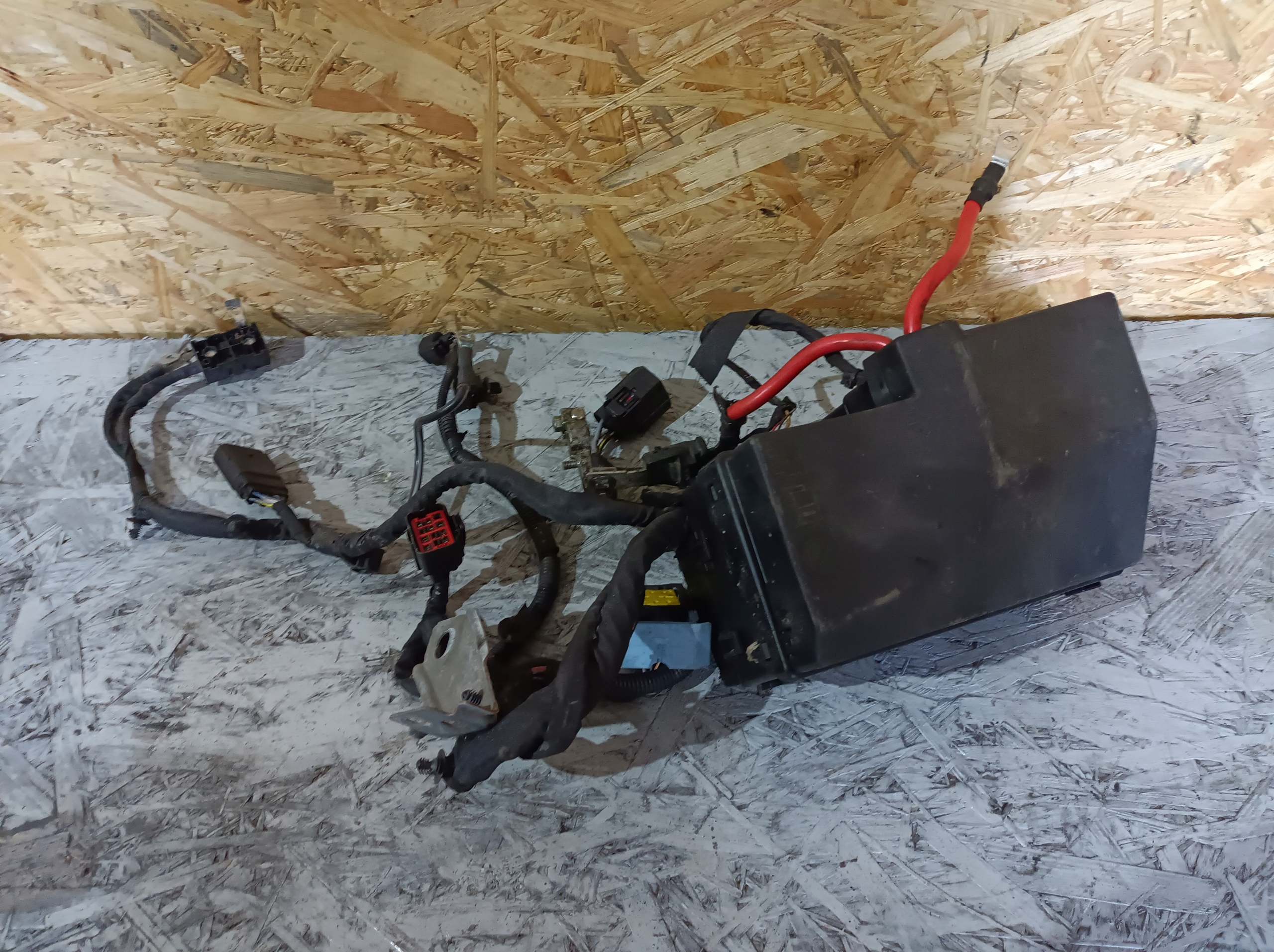 Module fusibles Volvo V40 II 1.6 D2 31337535