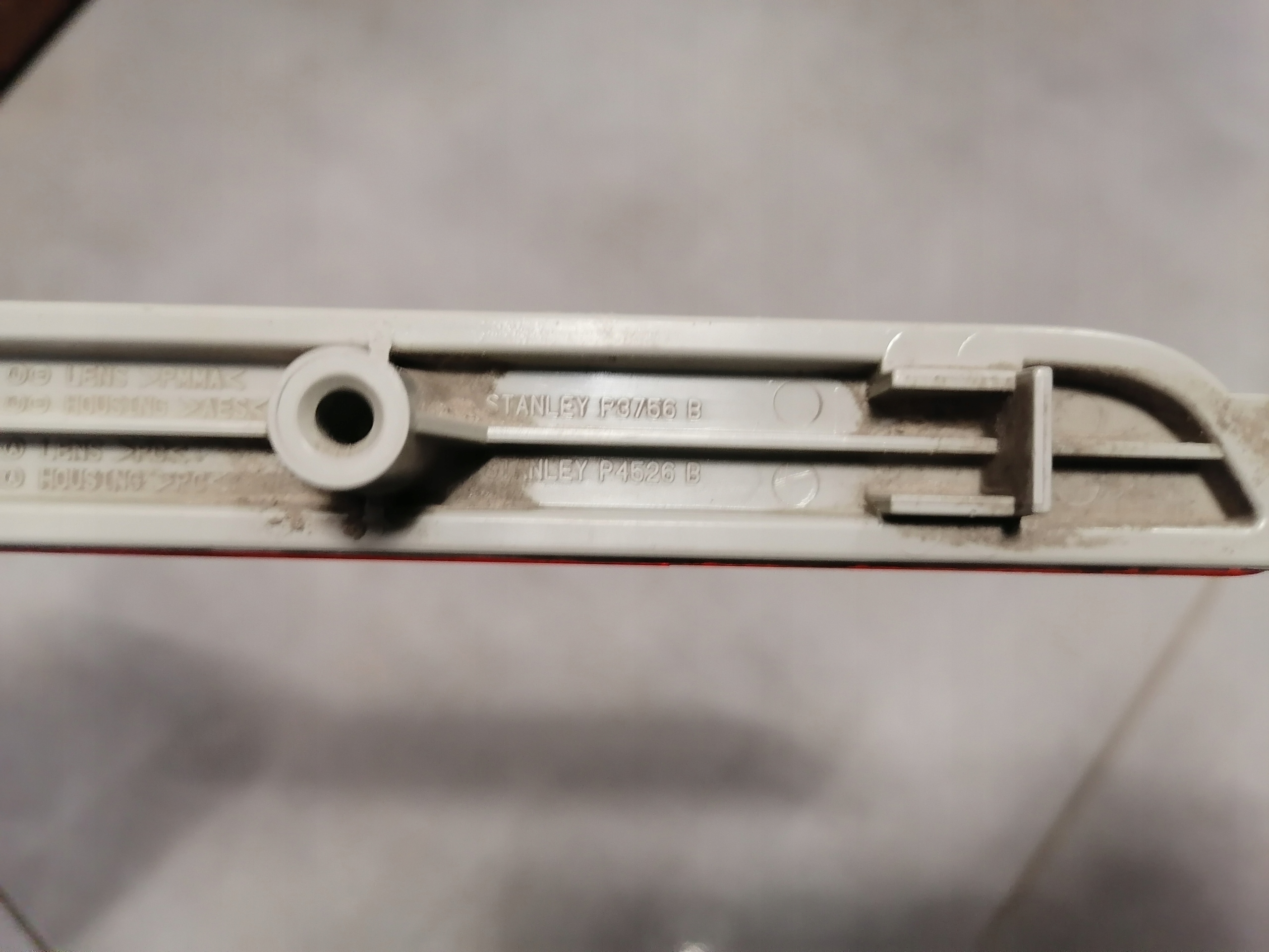 MAZDA 6 ODBLASK LEUCHTE HINTEN P4526B