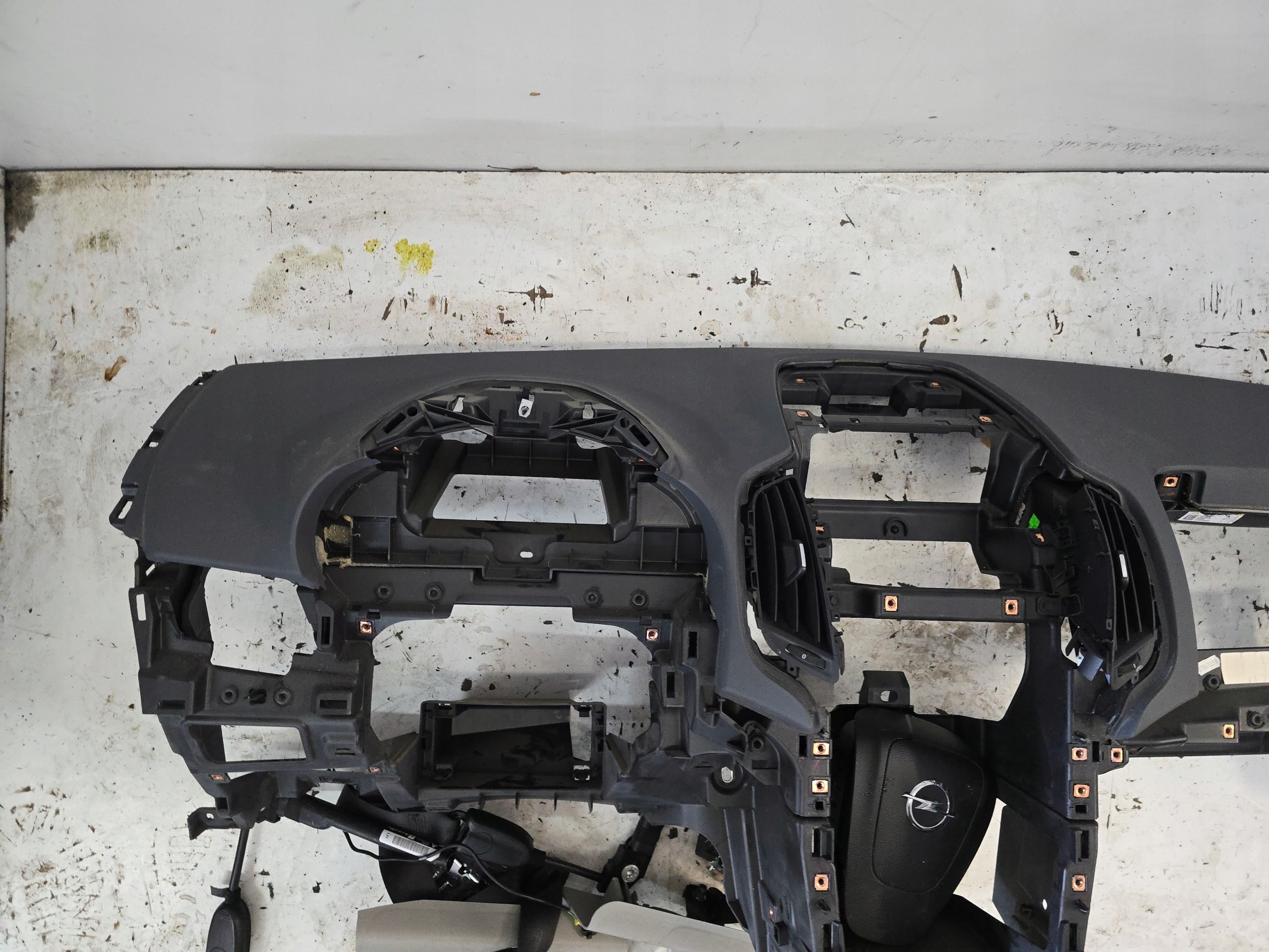 OPEL ZAFIRA C dashboard console airbags tension belts original grey