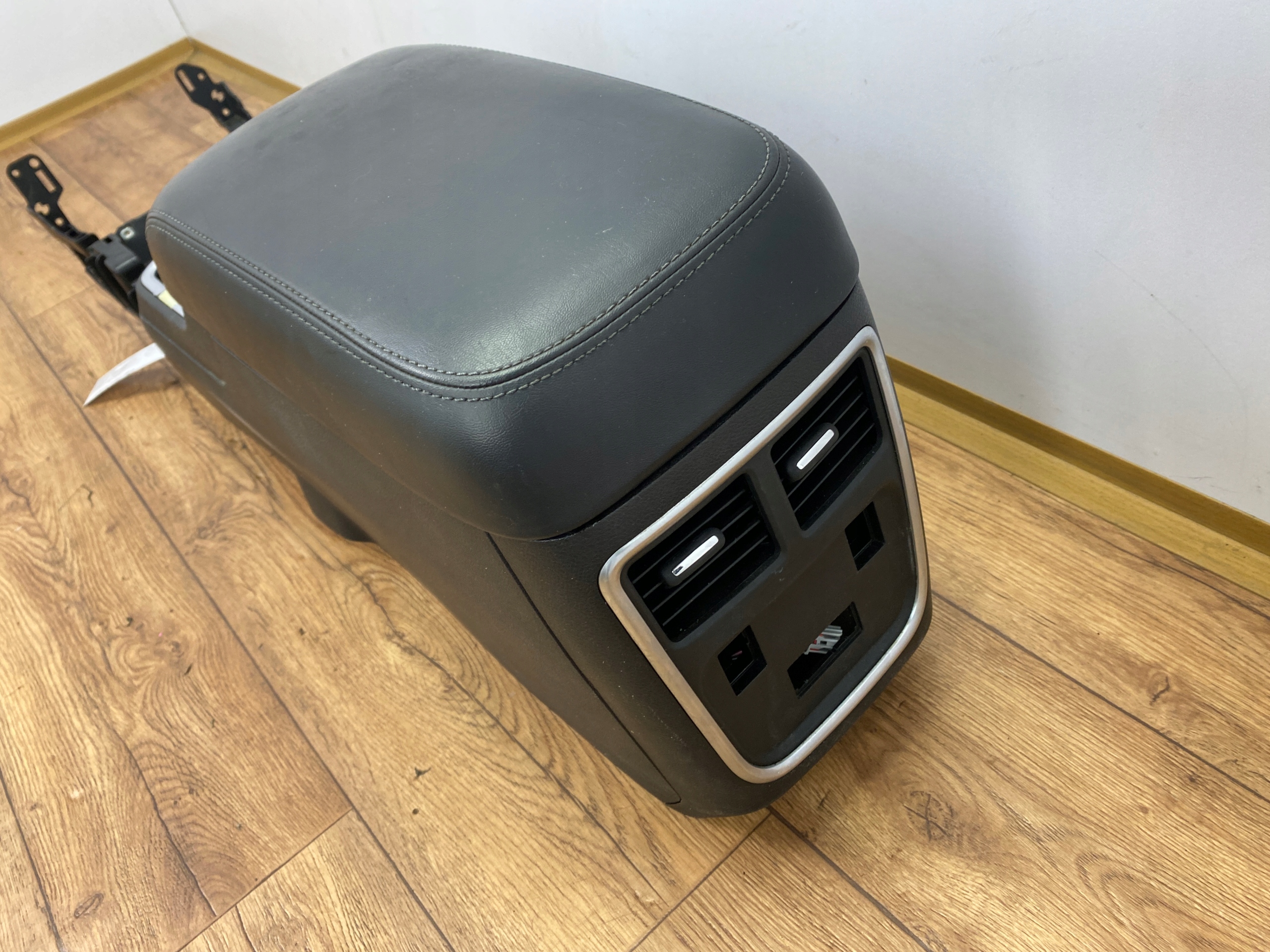 Tunel central armrest Dodge Charger 2015+ USA