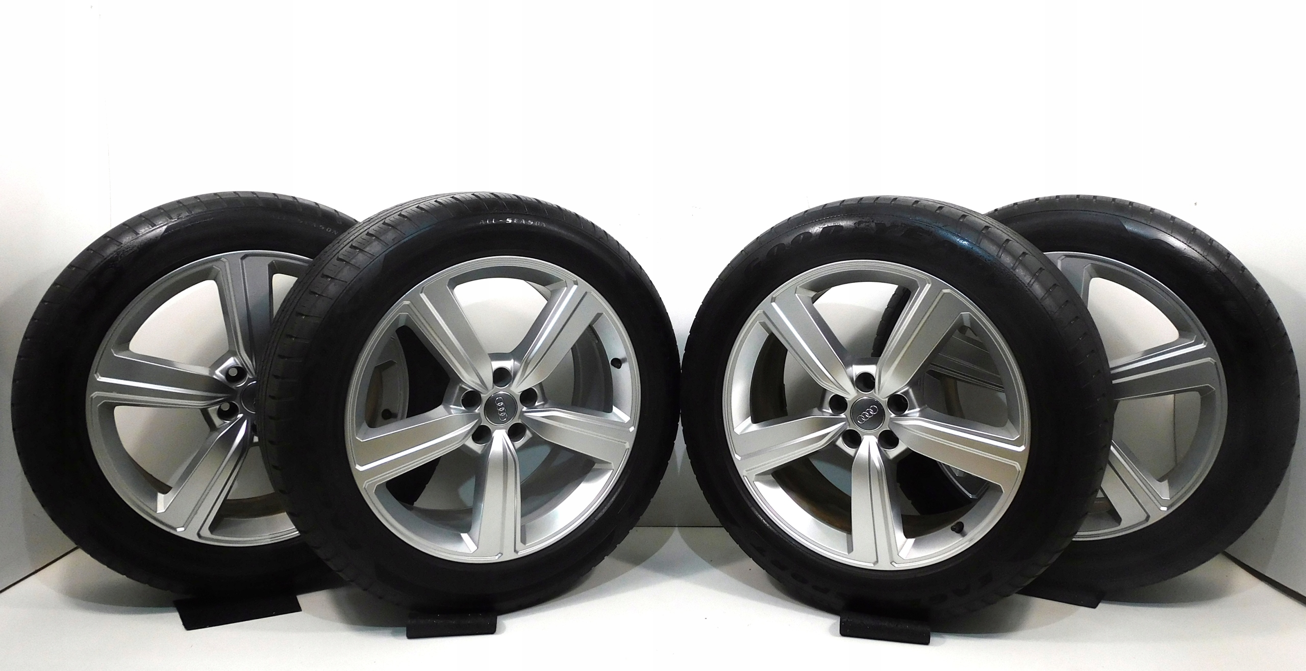 КОЛЕСА ДИСКИ 20'' AUDI Е ТРОН Q7 Q8ke601025s ЛІТО