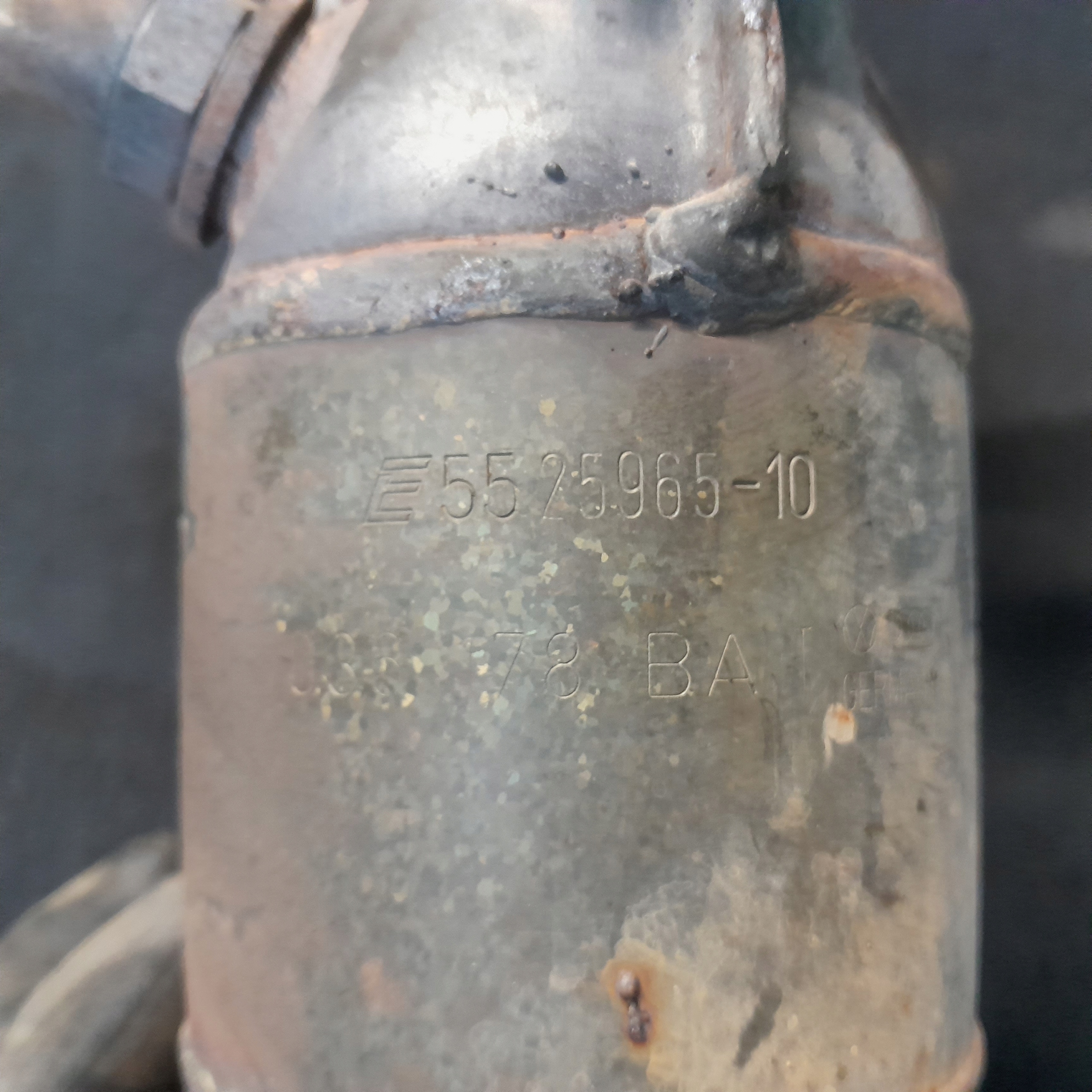 KATALIZATOR KOLEKTOR WYDECHOWY VW GOLF IV 4 1.4 1.6 16V 036178BA Typ samochodu Samochody osobowe