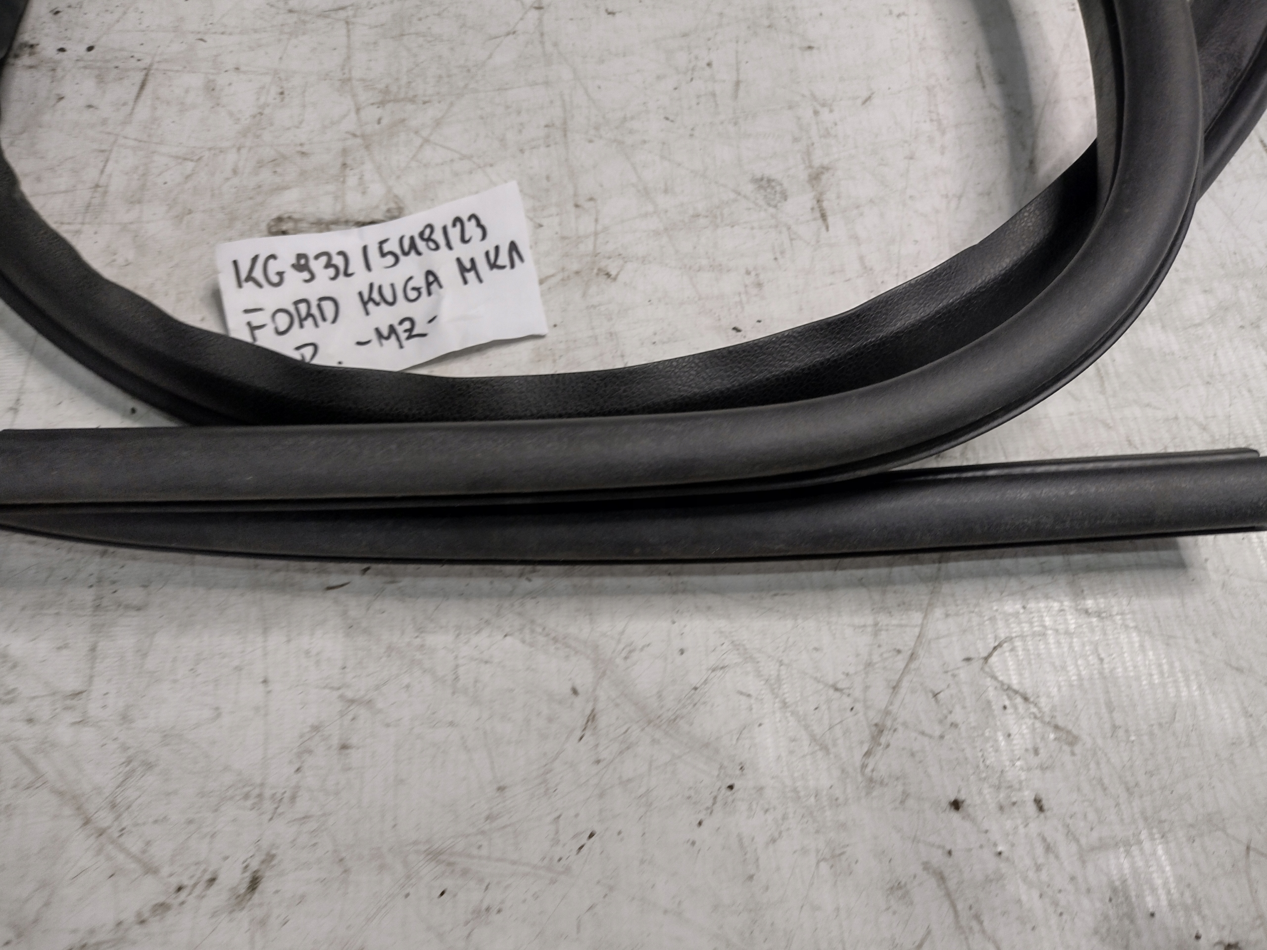 gasket door right front Ford Kuga MK1 and