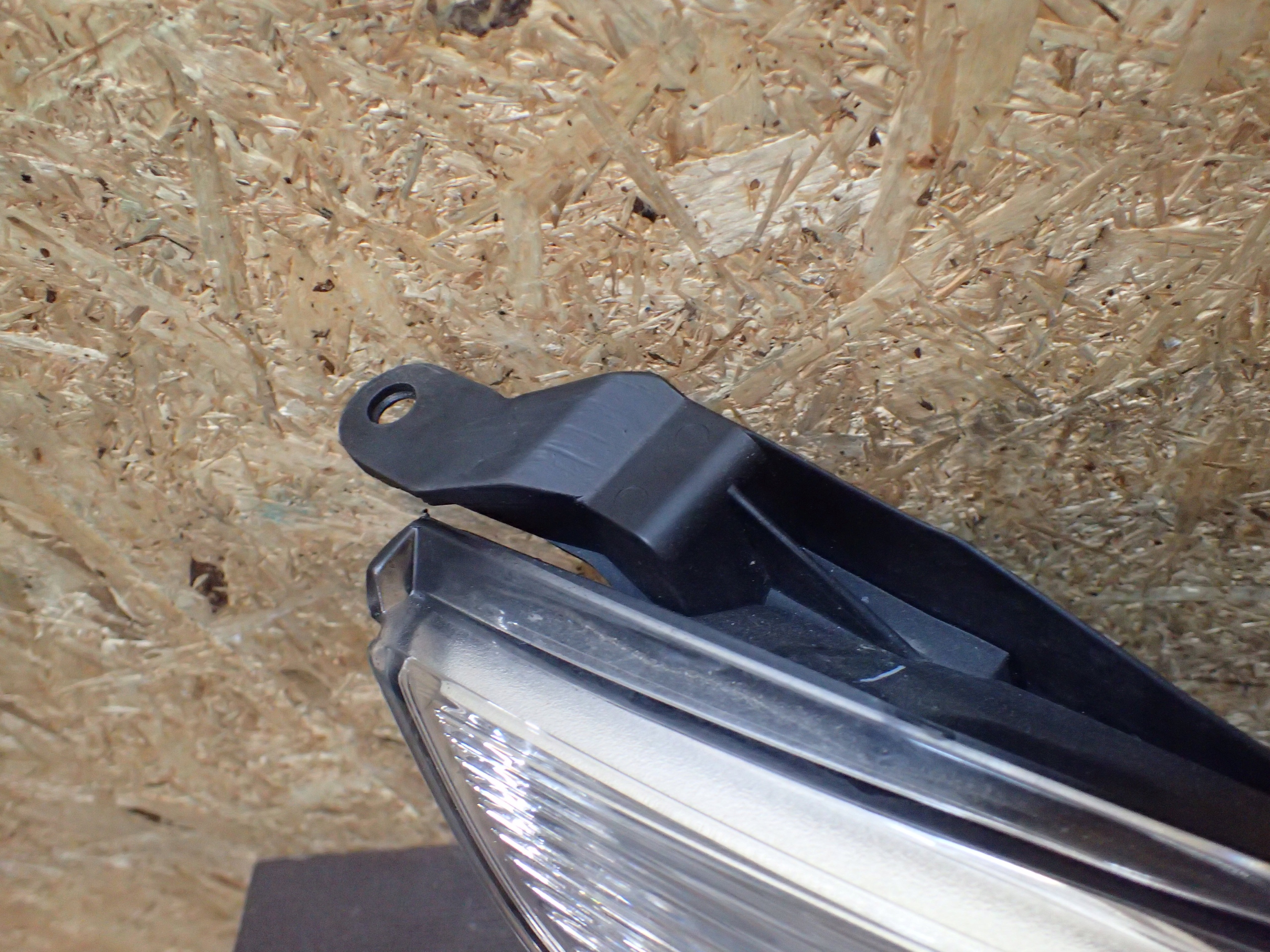 light front right TOYOTA AVENSIS T27 lens