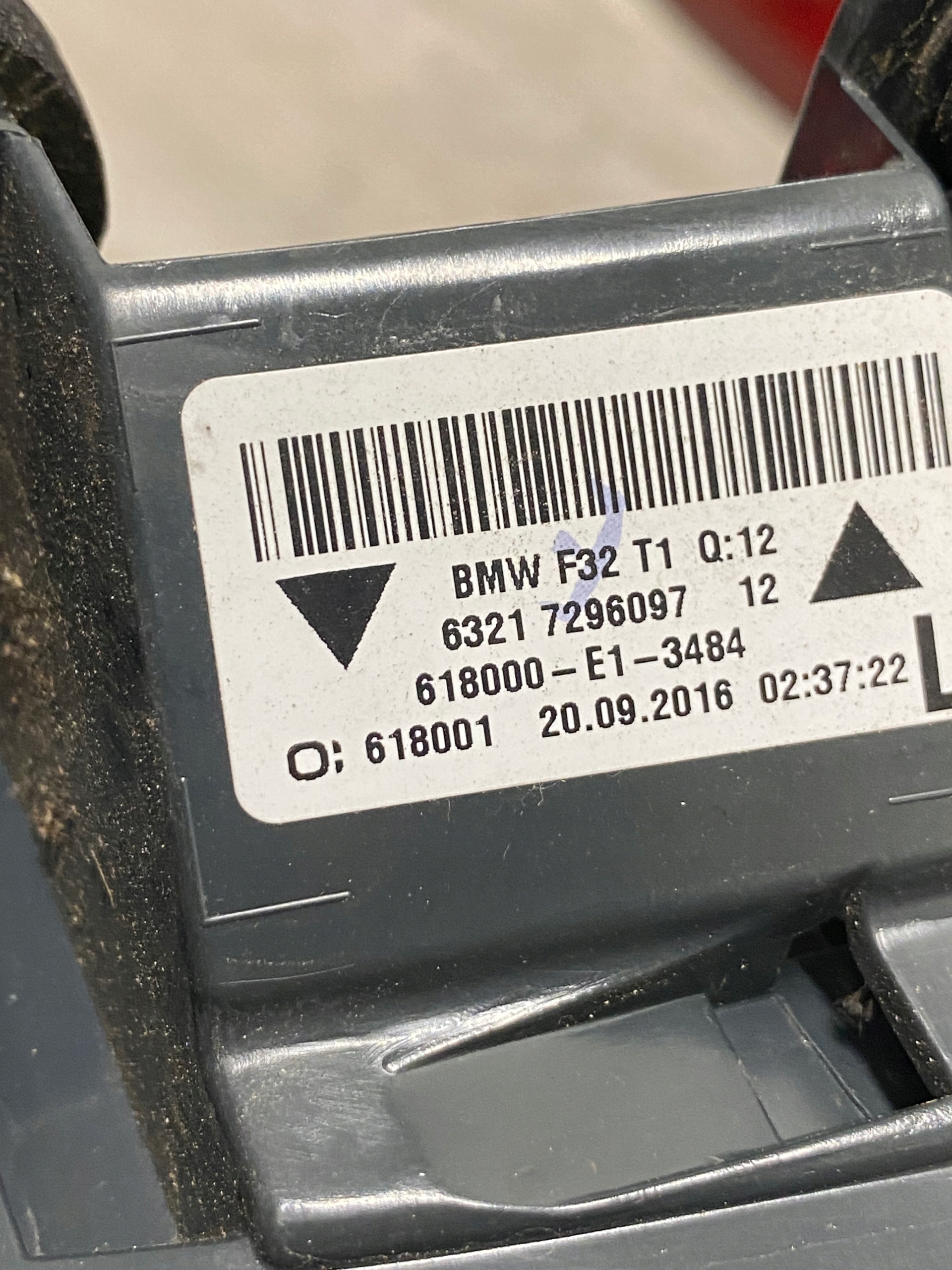 boot door rear BMW M4 F82 colour C1H