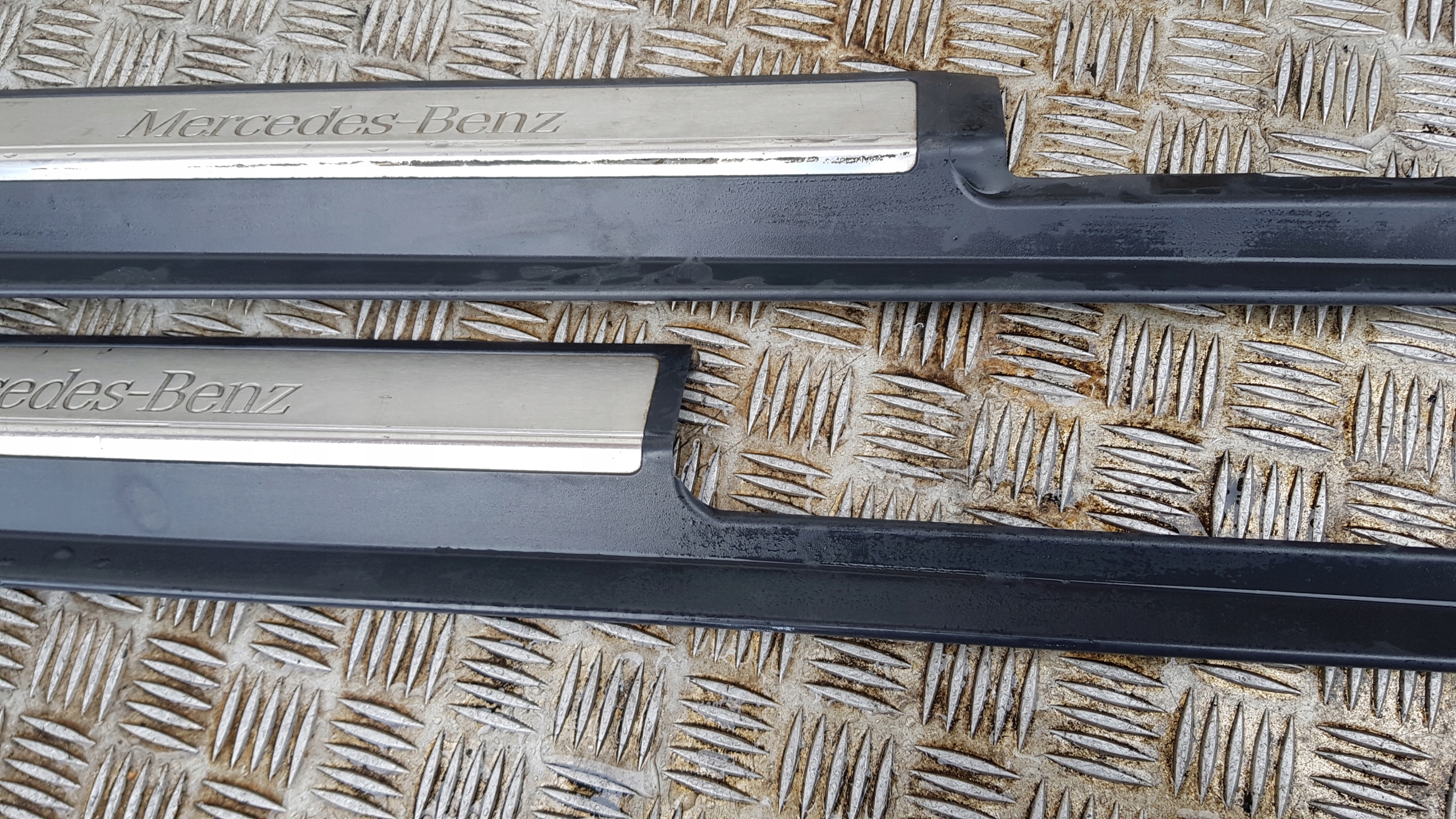 MERCEDES W220 moulding threshold left right front