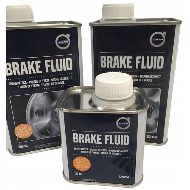 Volvo originální brzdová kapalina DOT4 1,85L Oe 32214957 32214958