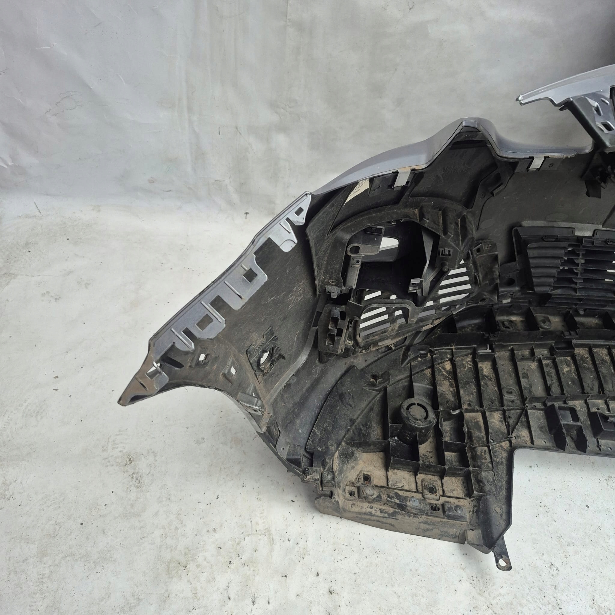 PEUGEOT 3008 II 16- bumper front front 6XPDC FULL LED 9815499077