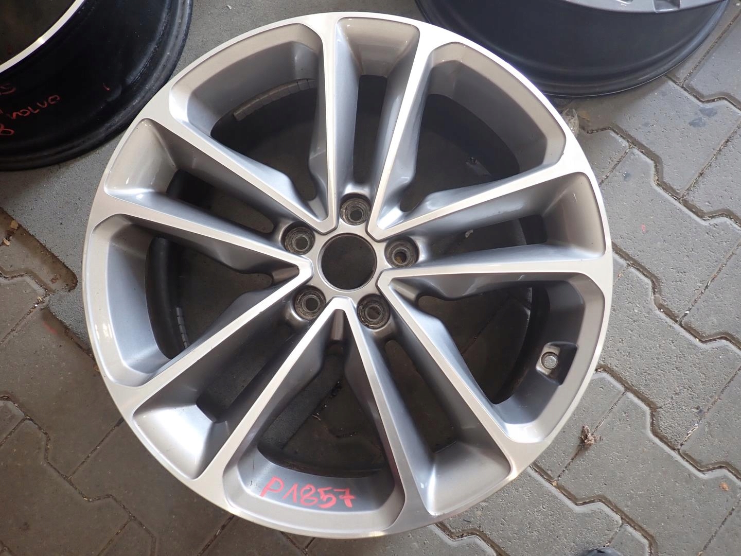 disk disk HYUNDAI 5x114,3 ET49,5 7,5J 19" 52910-2W410