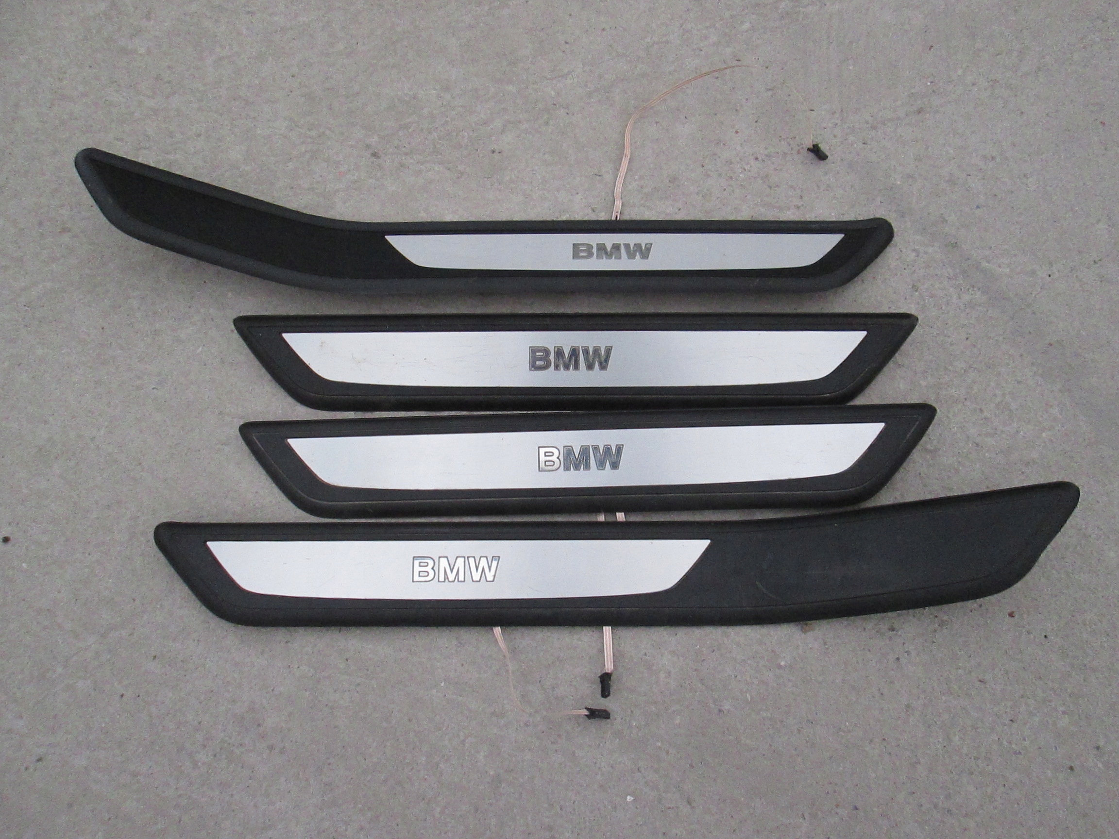 BMW F02 LISTWY WEWNĘTRZNE NAKŁADKI LED KPL