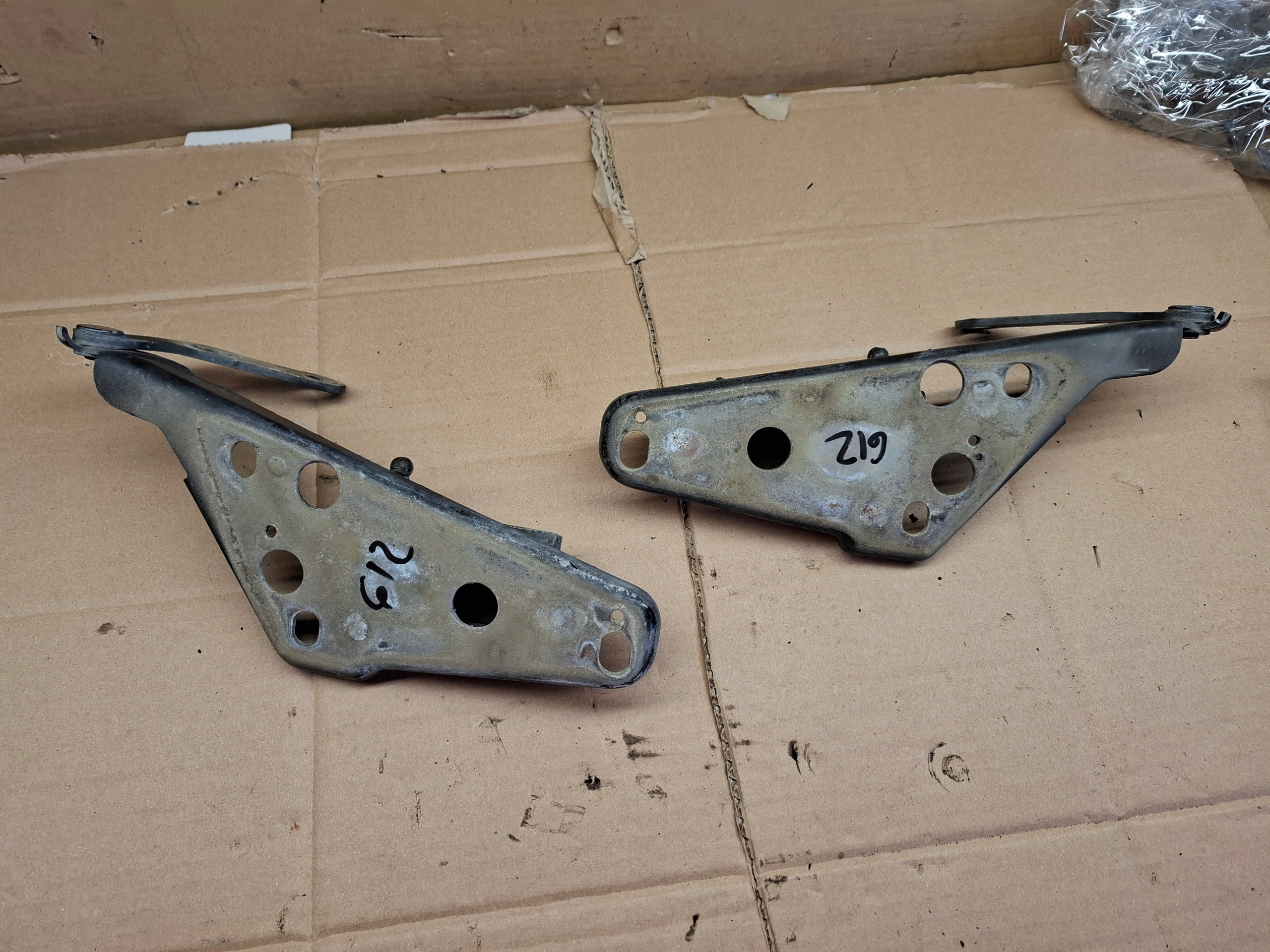 hinge bonnets left right FERRARI 612 SCAGLIETTI F137