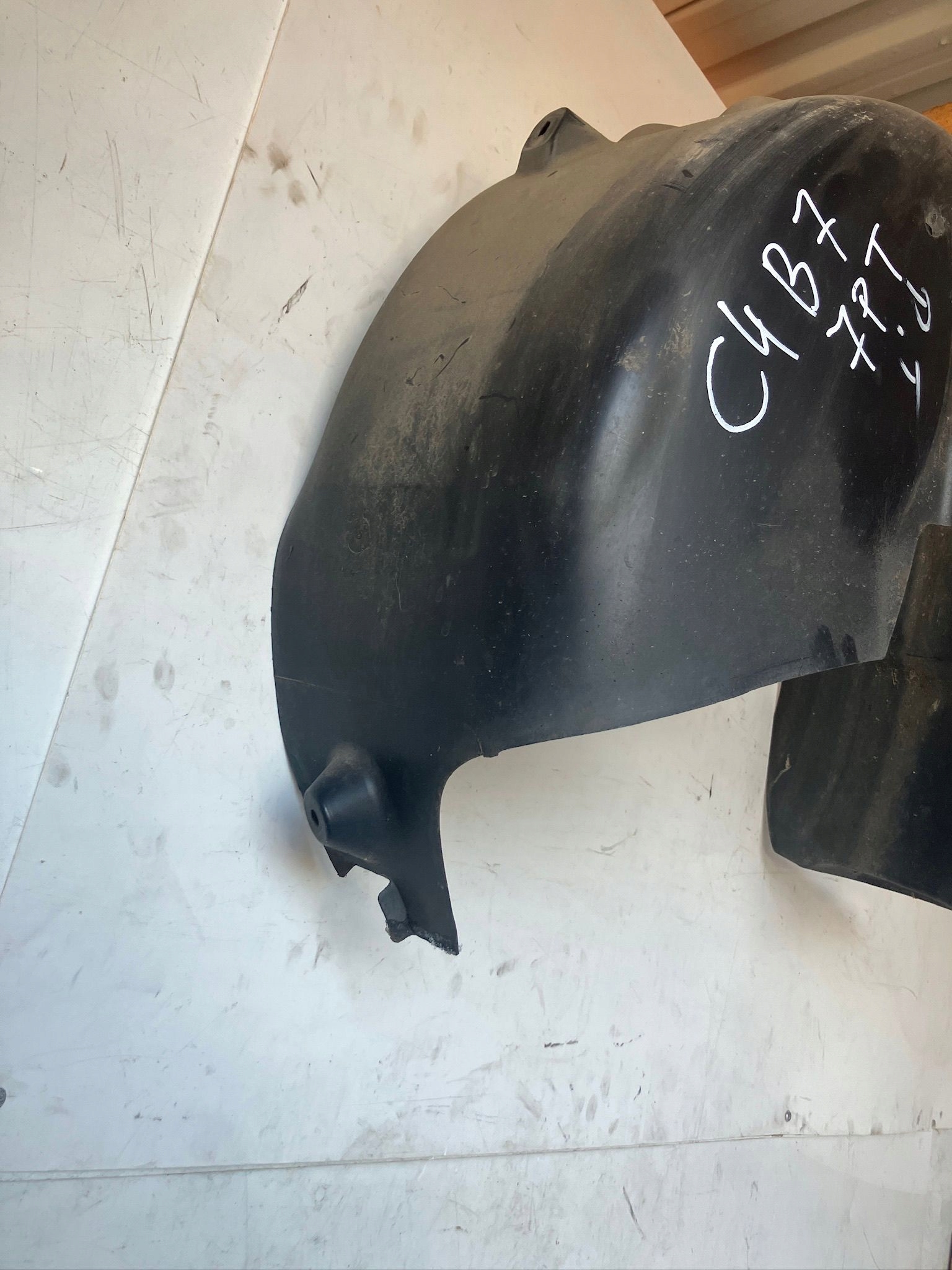 mudguard right rear part CITROEN C4 II B7 9687462780