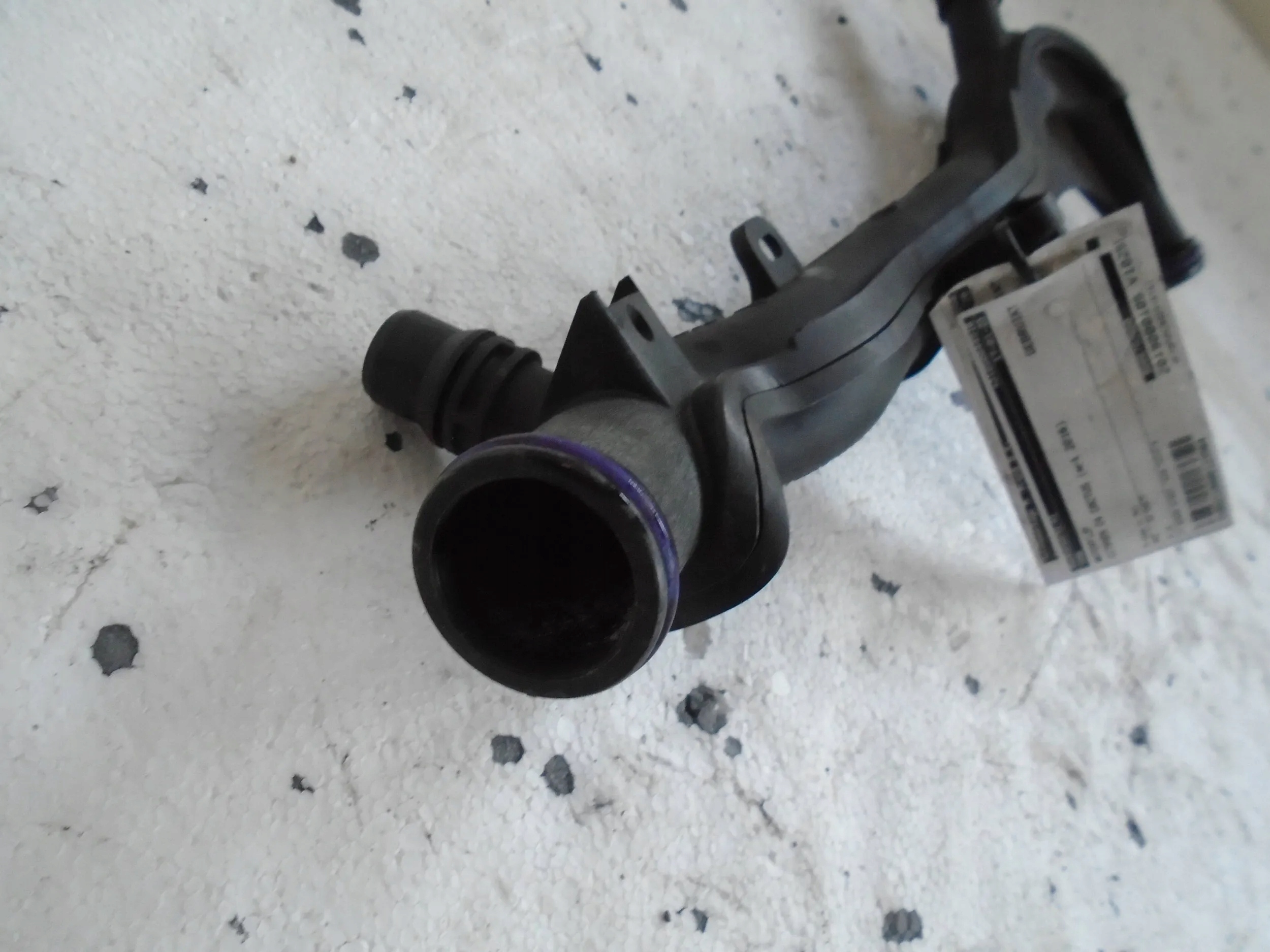 cijev prijenos vode 9806793080 Citroen C4 Cactus 16