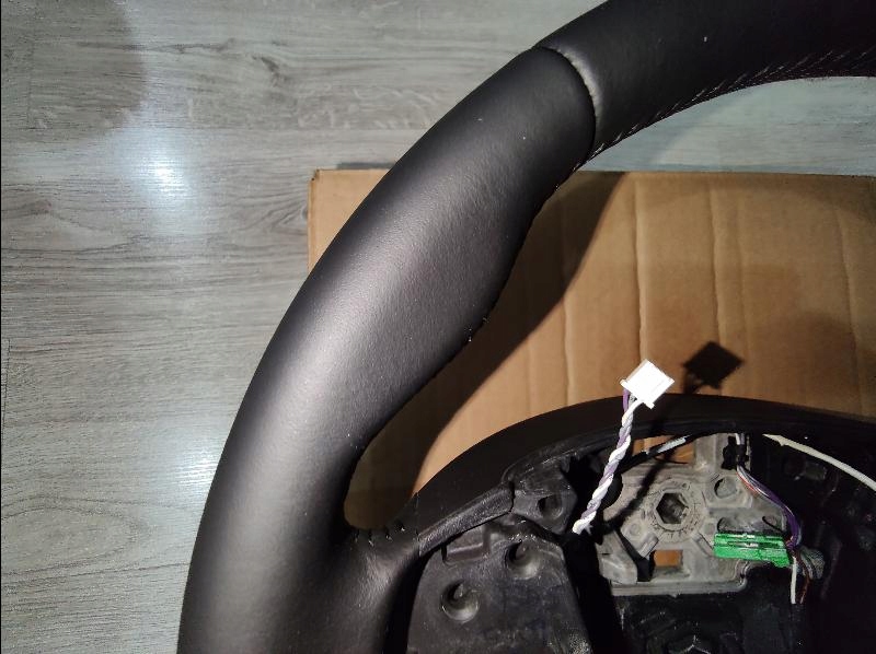 KIEROWNICA VOLVO XC60 I S60 V60 31332536 Producent części Volvo OE