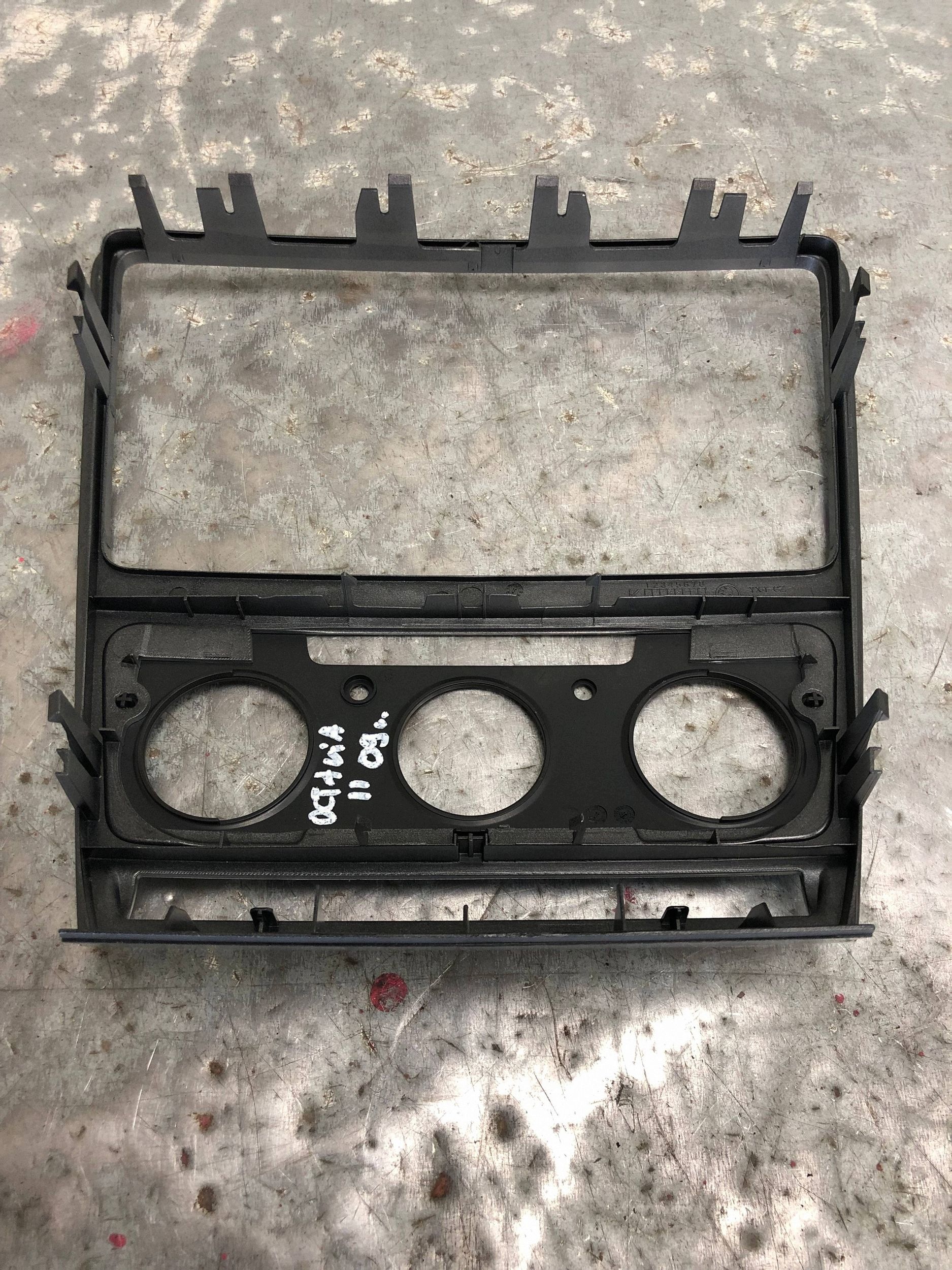rám rádia PANELU klimatizaci SKODA OCTAVIA MK2
