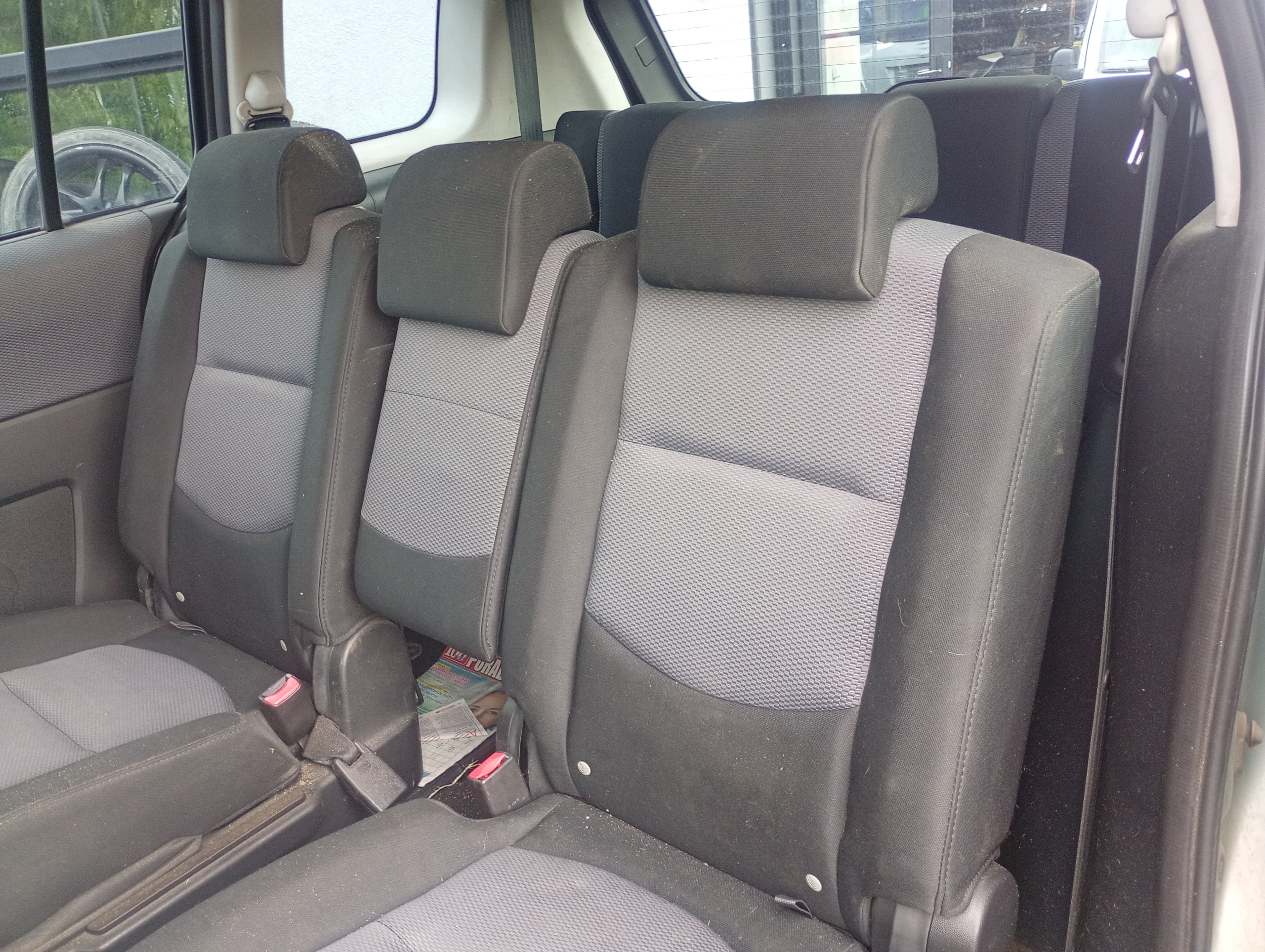 Sitz hinten heck Mazda 5 V 05-10
