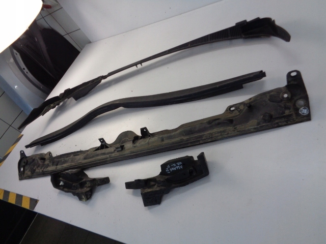 PODSZYBIE KOMPLET RENAULT MEGANE IV HB 2018 ROK