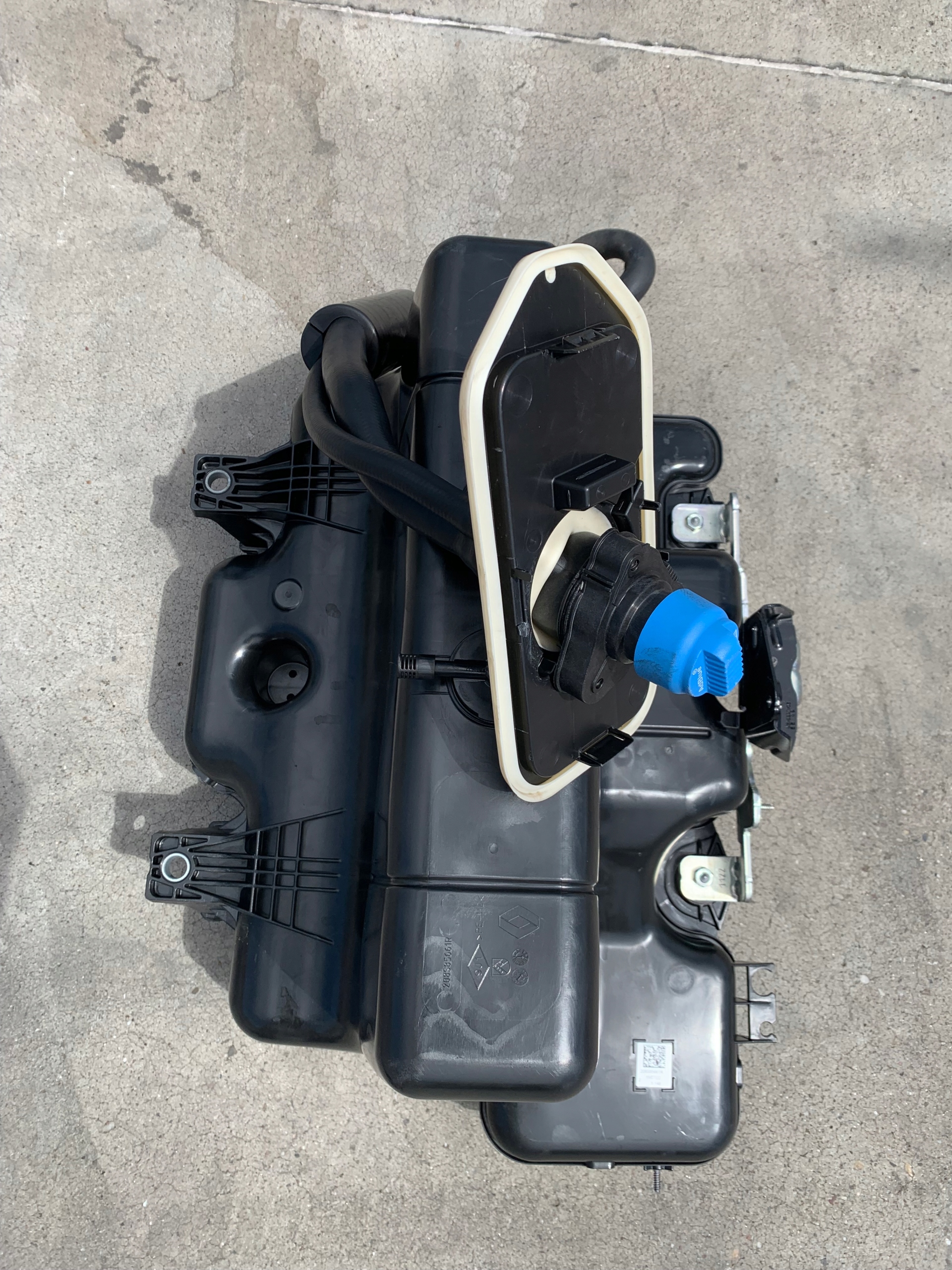 serbatoio Serbatoio ADBLUE Pompa RENAULT MASTER IV 208S85661R